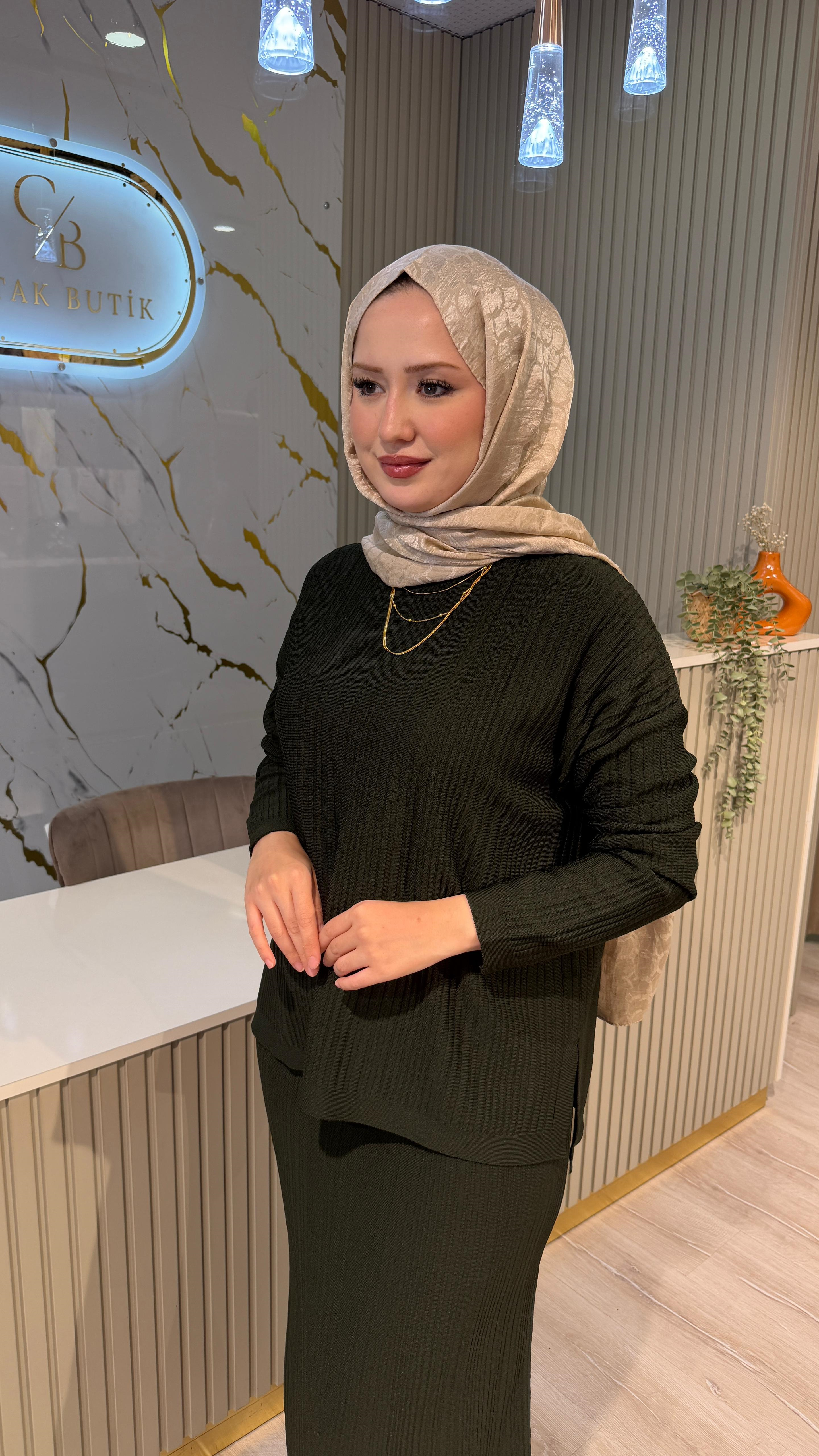 NUSS 701 MERSERİZE ETEKLİ TAKIM- ZÜMRÜT