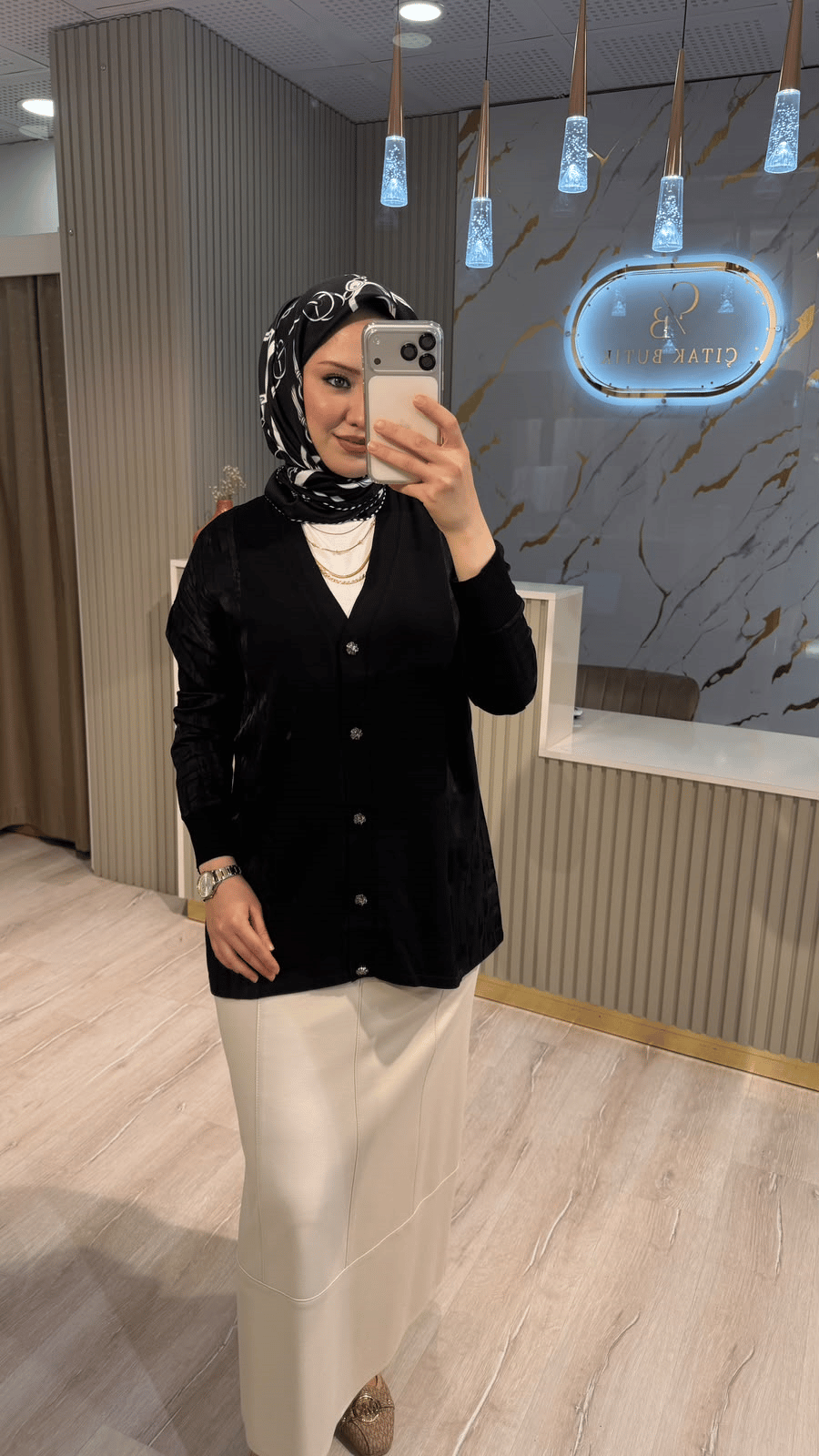 TIĞ TRİKO 21961 KUMAŞ DETAYLI DÜĞMELİ TRİKO HIRKA- SİYAH