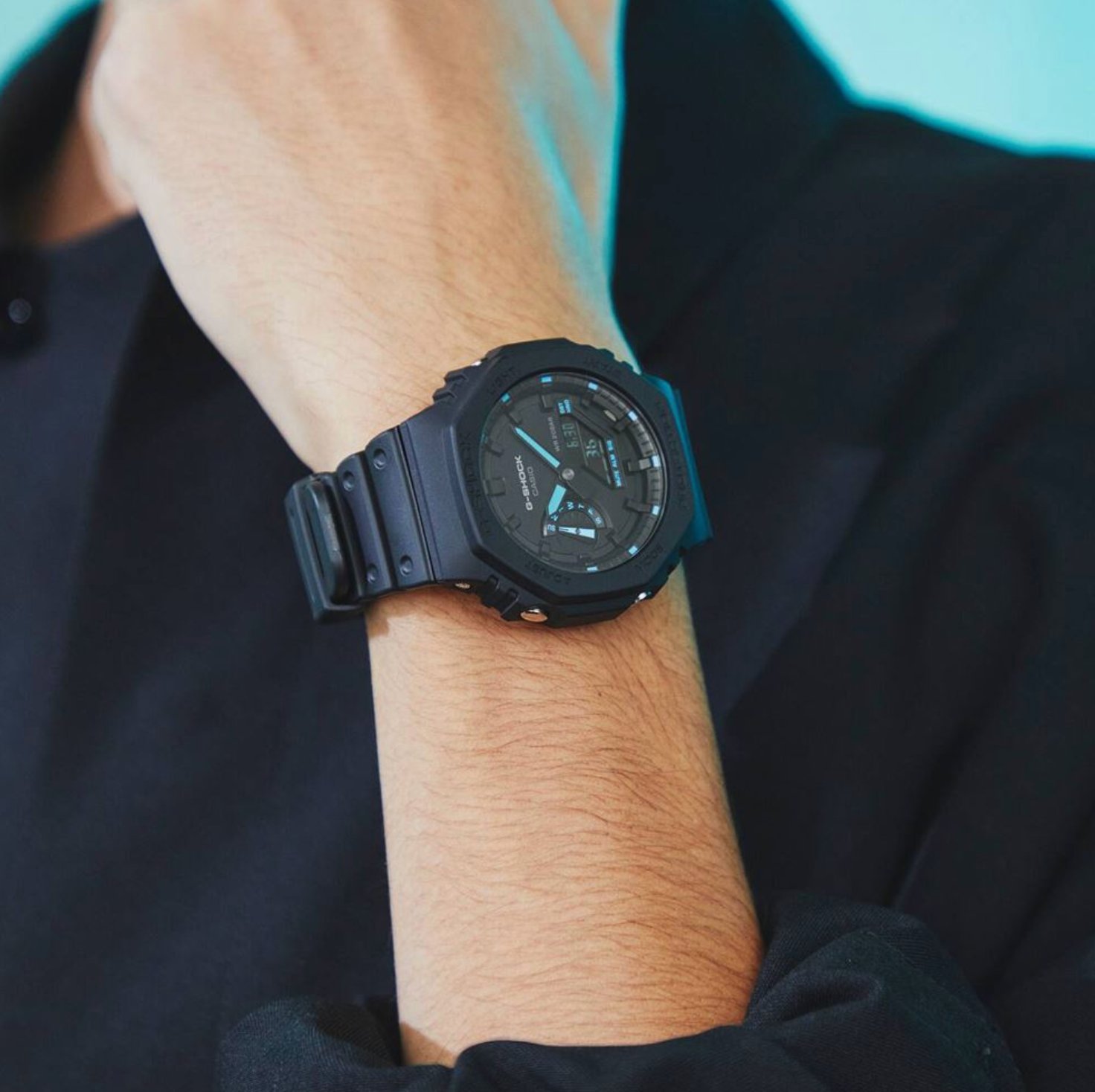 G-SHOCK Casio marka GA-2100-1A2DR Kol Saati