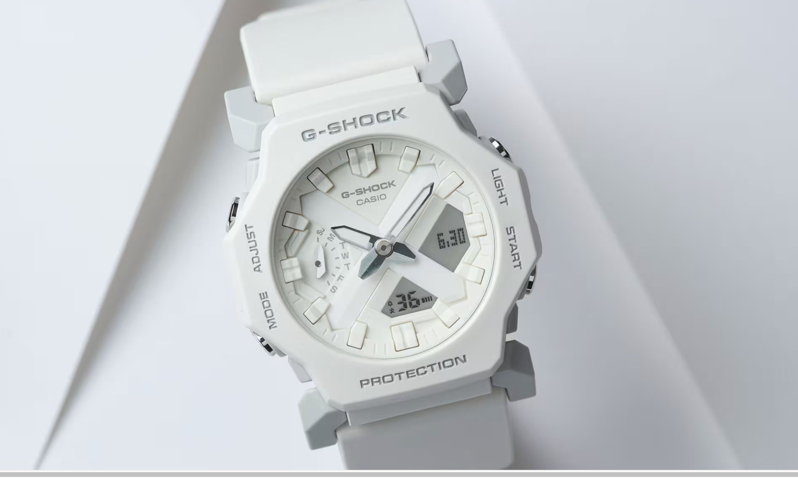 GA-2300-7ADR CASİO KOL SAATİ