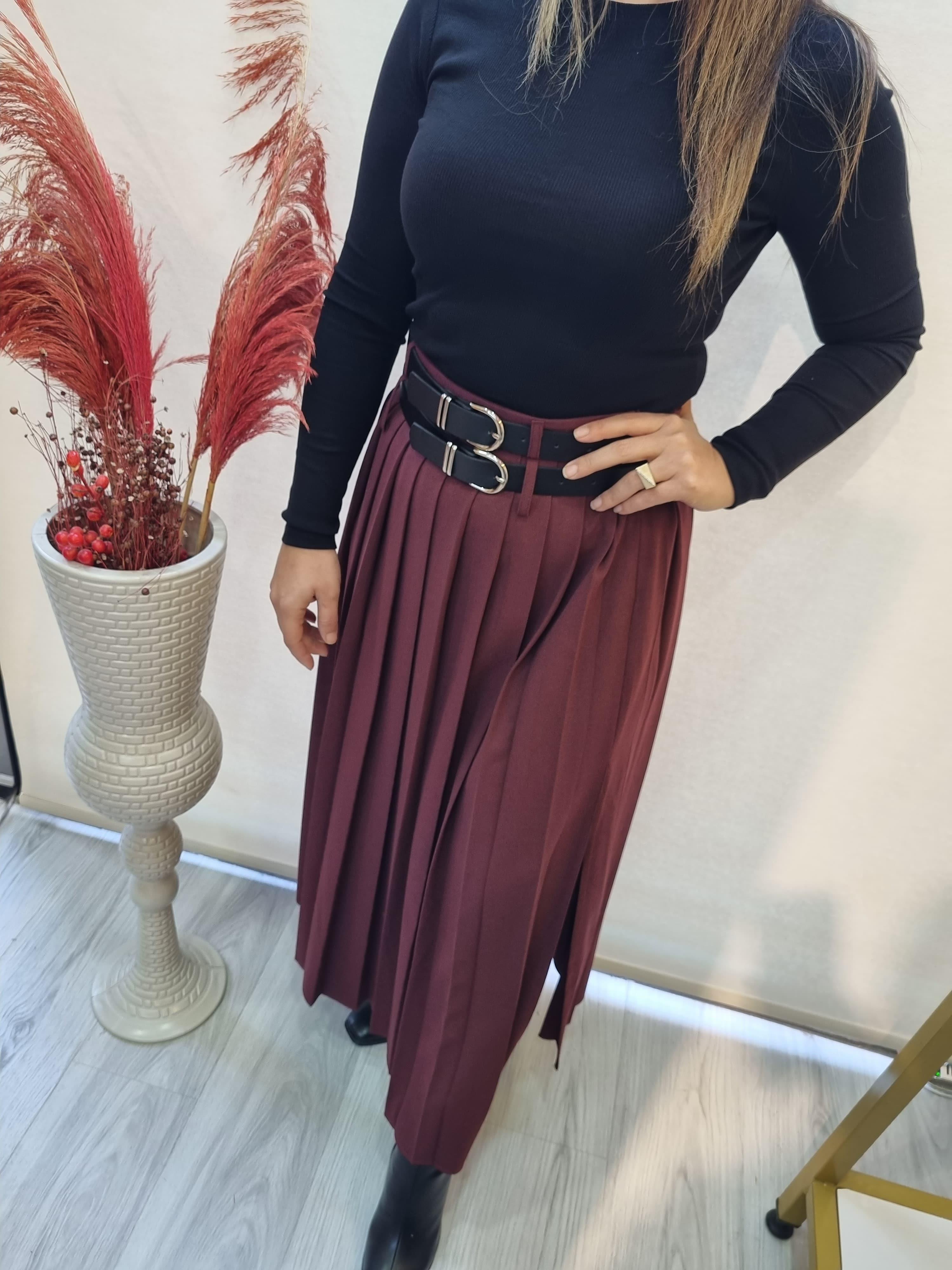 Bordo Yırtmaç Detay Etek