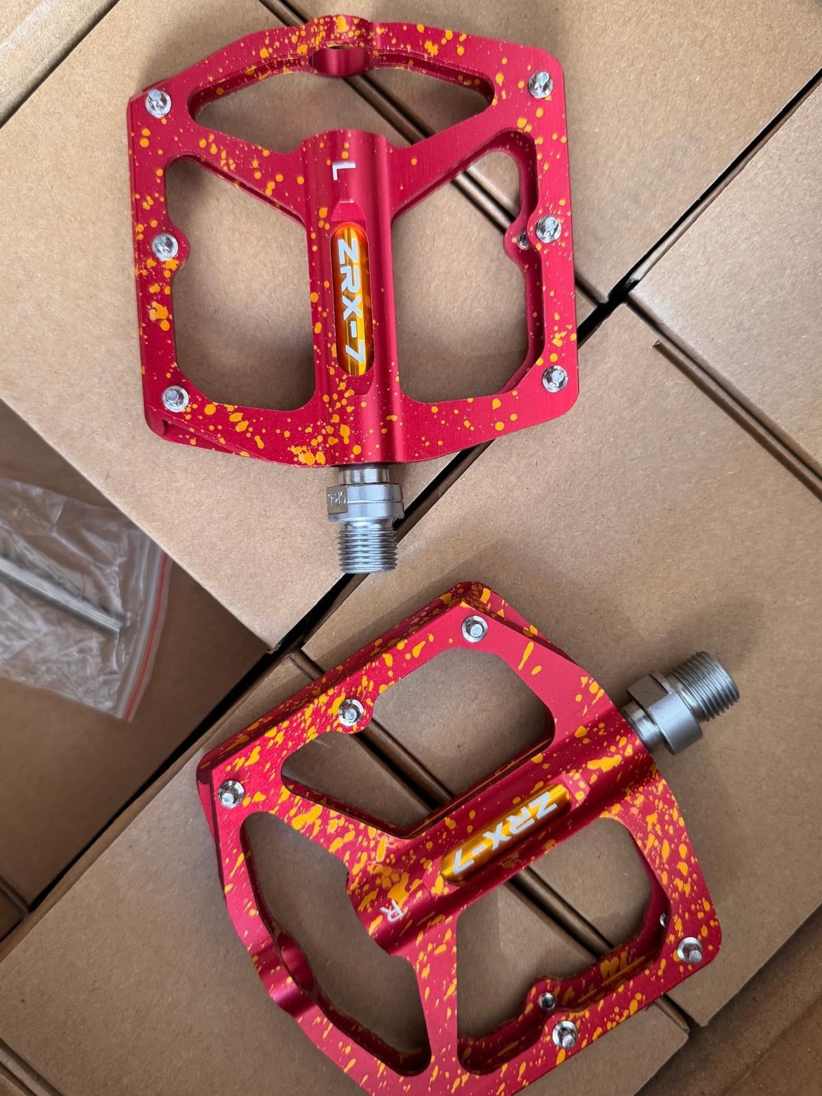 ZRX-7 ALLOY PEDAL KIRMIZI 