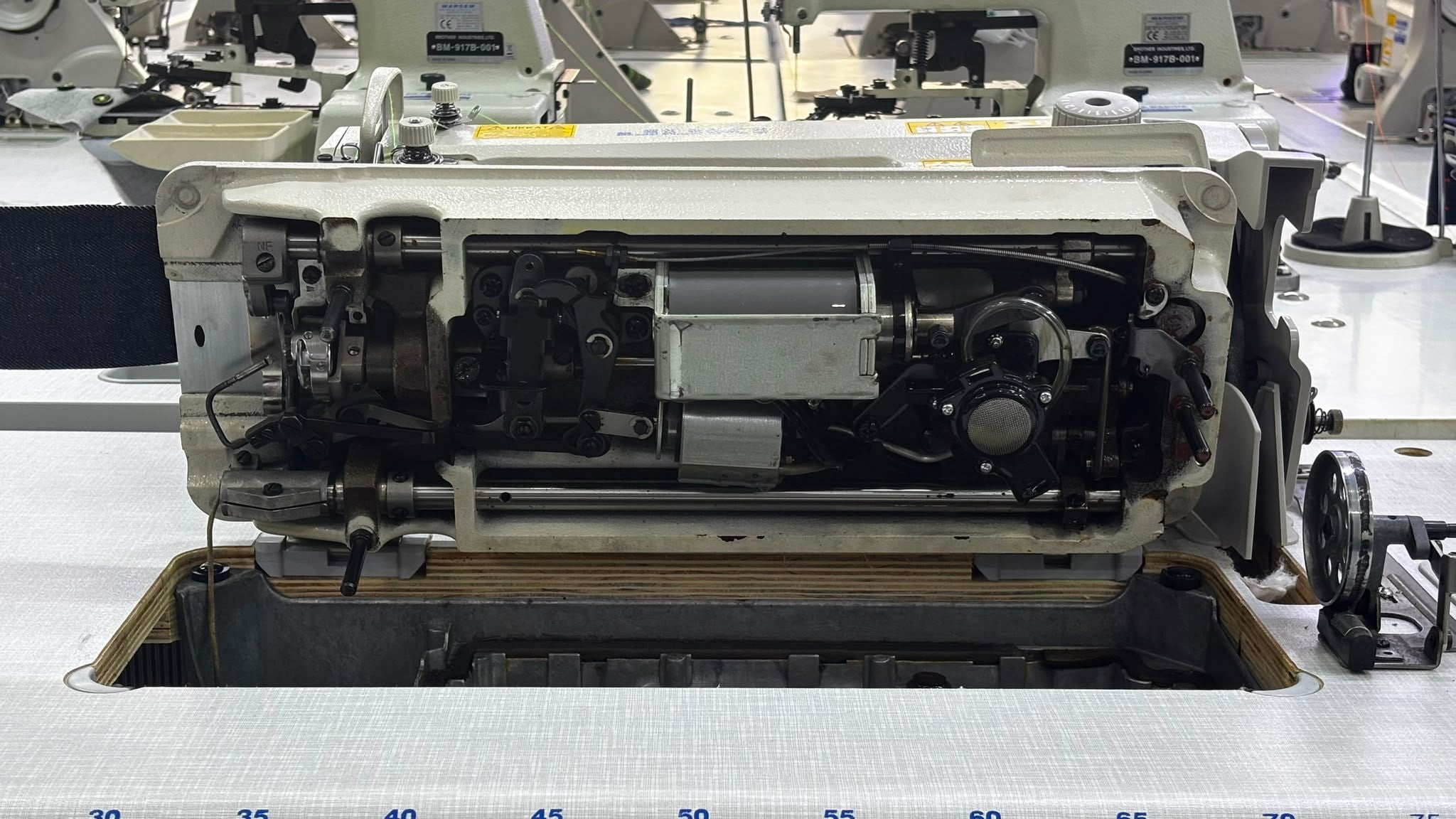 JUKI DDL-5600N-7 | SC-920 |CP-180 Büyük mekik elektronik düz dikiş makinesi