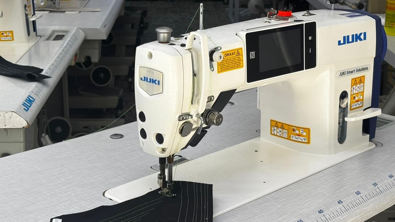JUKI DDL-9000C/F Elektronik düz dikiş makinesi