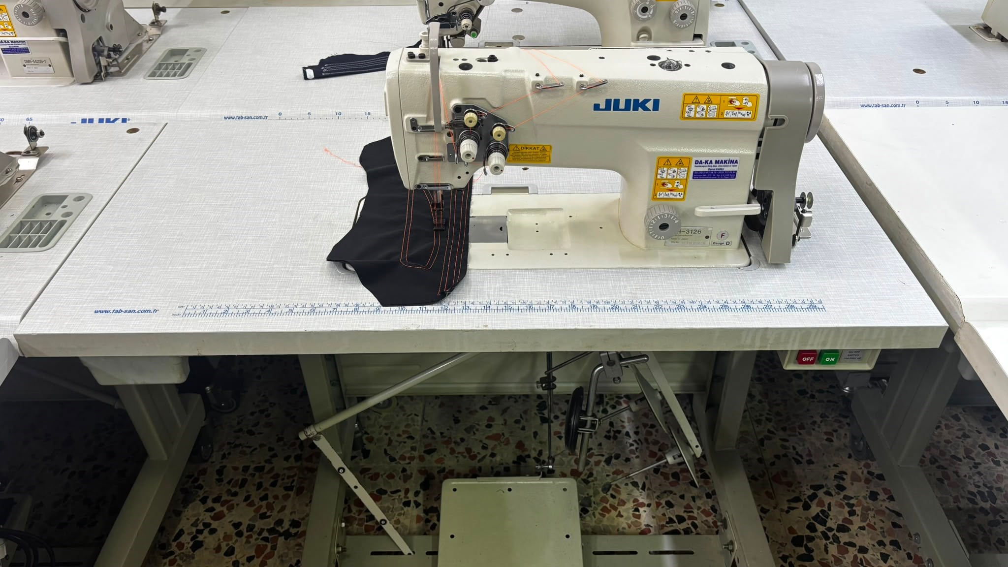 JUKI LH-3126 İptalsiz küçük mekik çift iğne dikiş makinesi