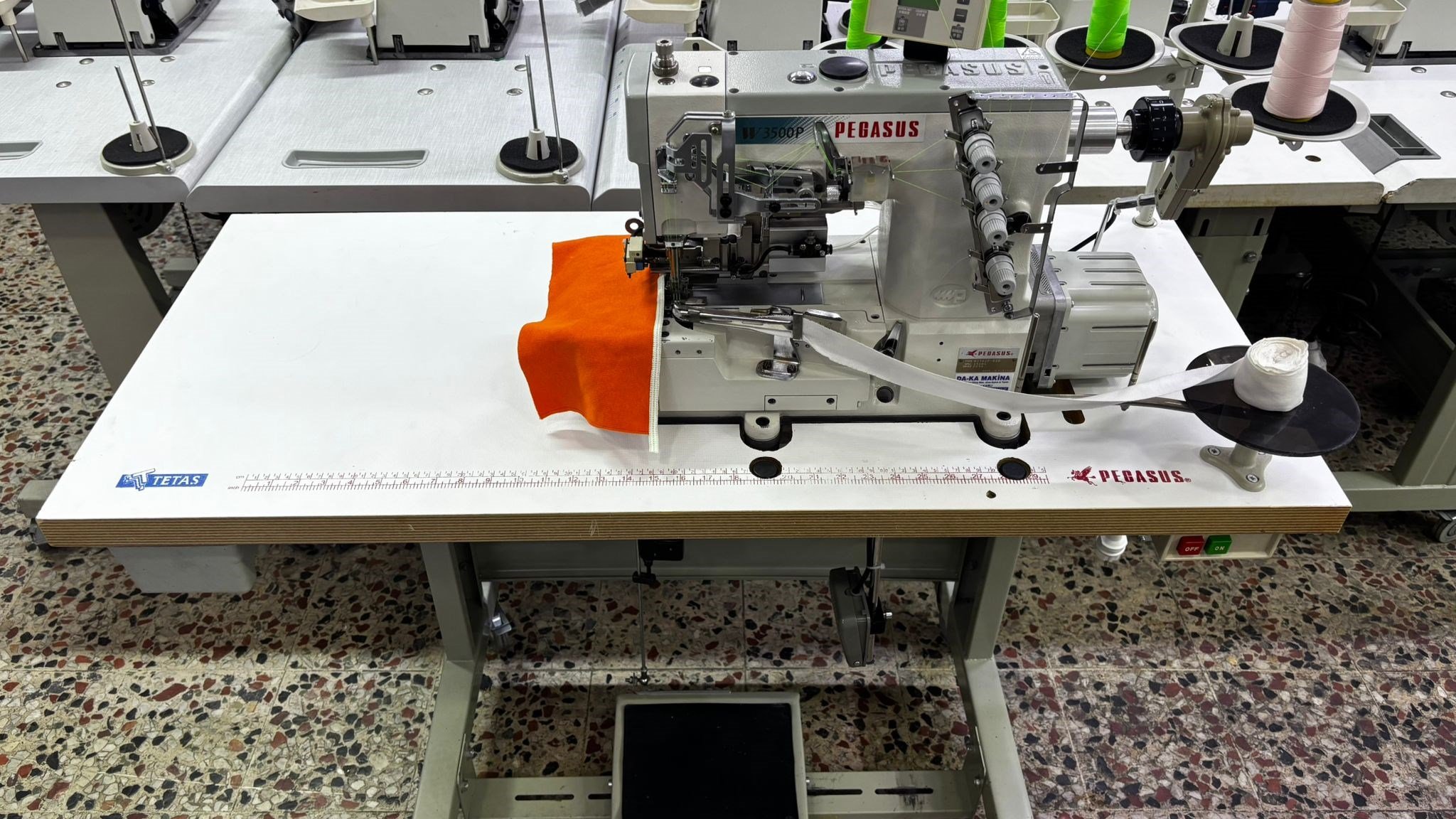 PEGASUS W3500P Biye kesmeli bant reçme makinesi