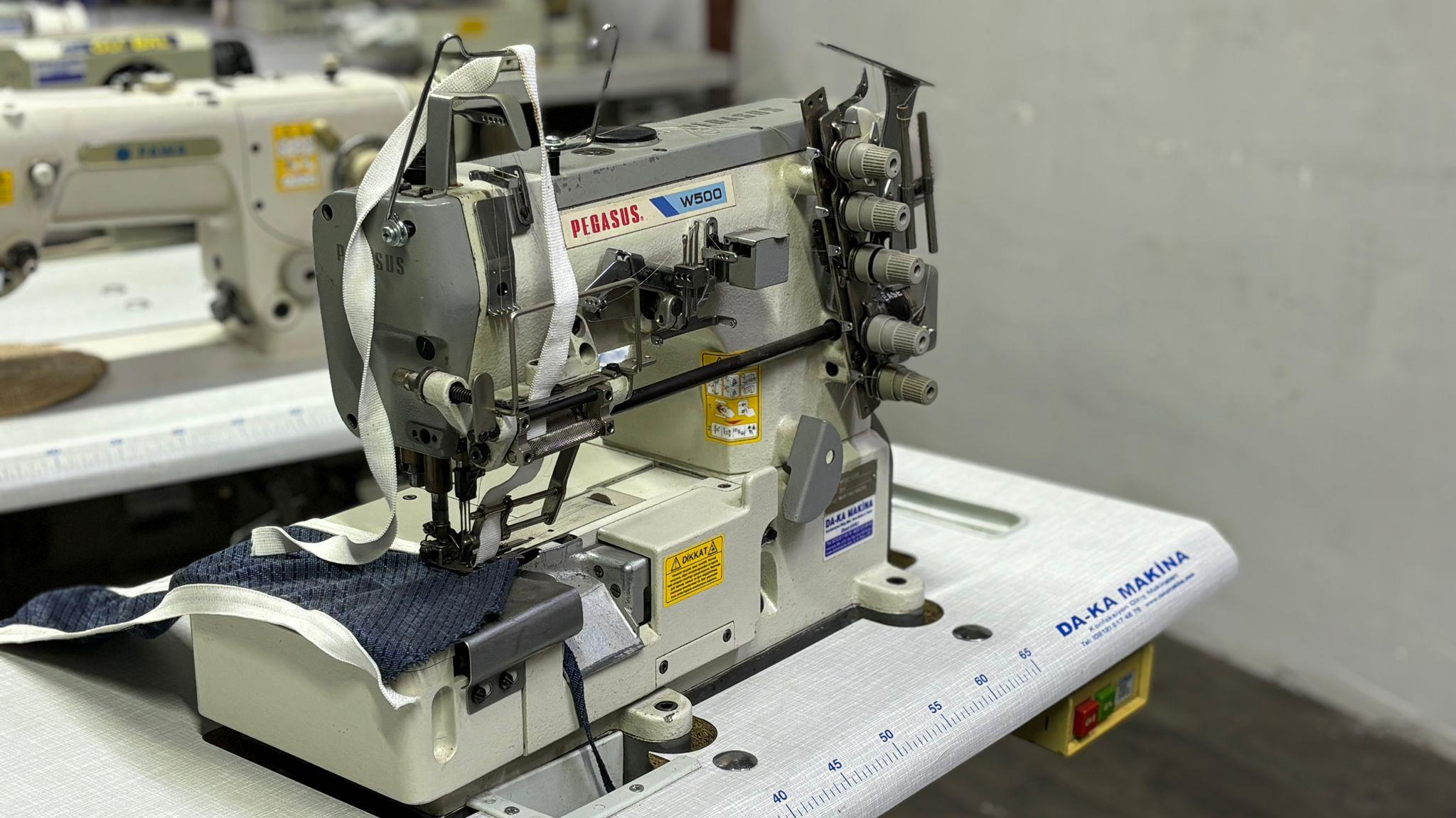 PEGASUS W500 Sağdan Bıçaklı Önden Merdaneli Lastik Reçme Makinası