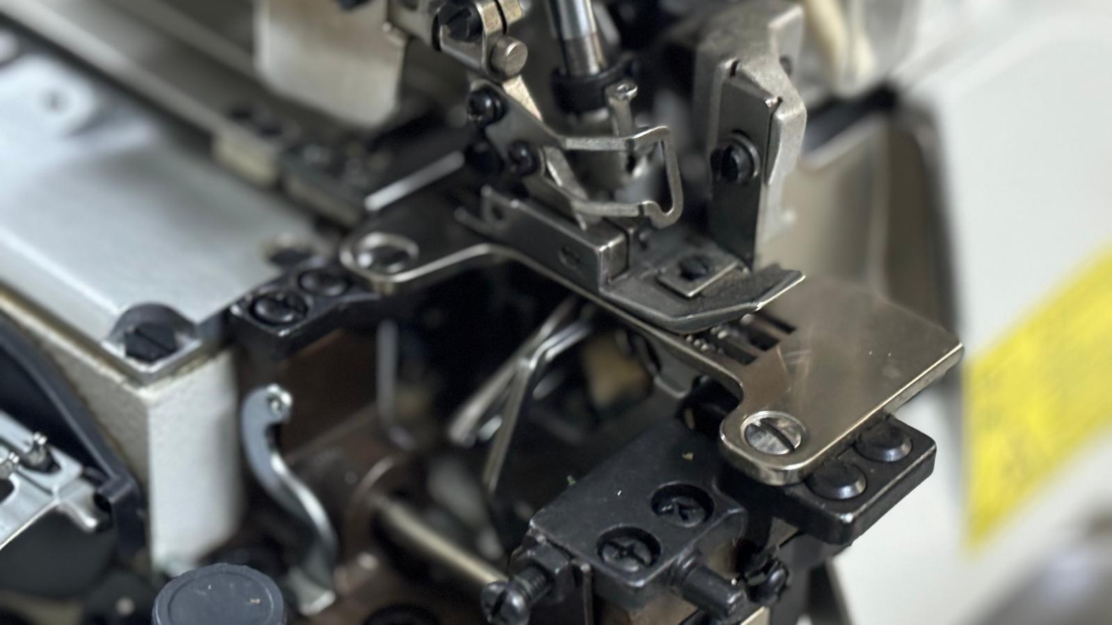 TRUE RY - S90PD - 5 - 3X5 / AT 5 İplik Havalı Overlok Dikiş Makinası