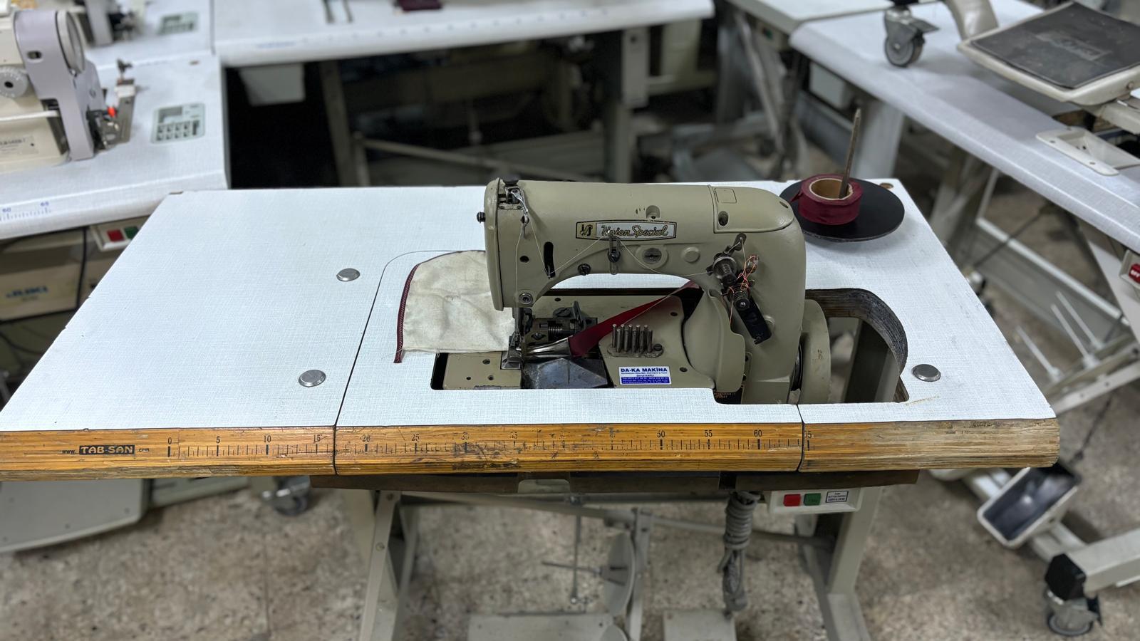UNİON SPECİAL 531002 Kenar Bıçaklı Transportlu Zigzag Biye Makinası