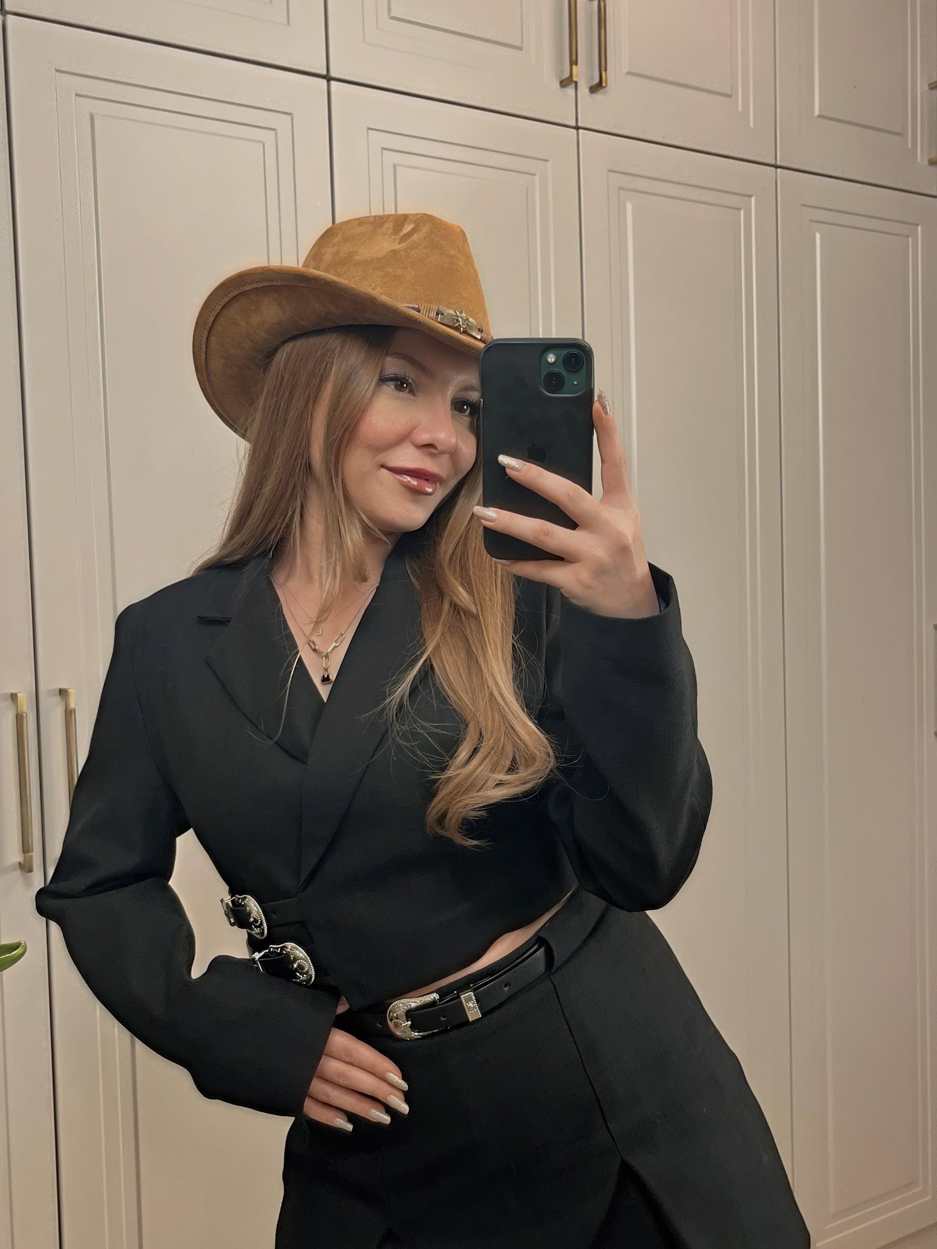 KEMERLİ CROP SİYAH CEKET 