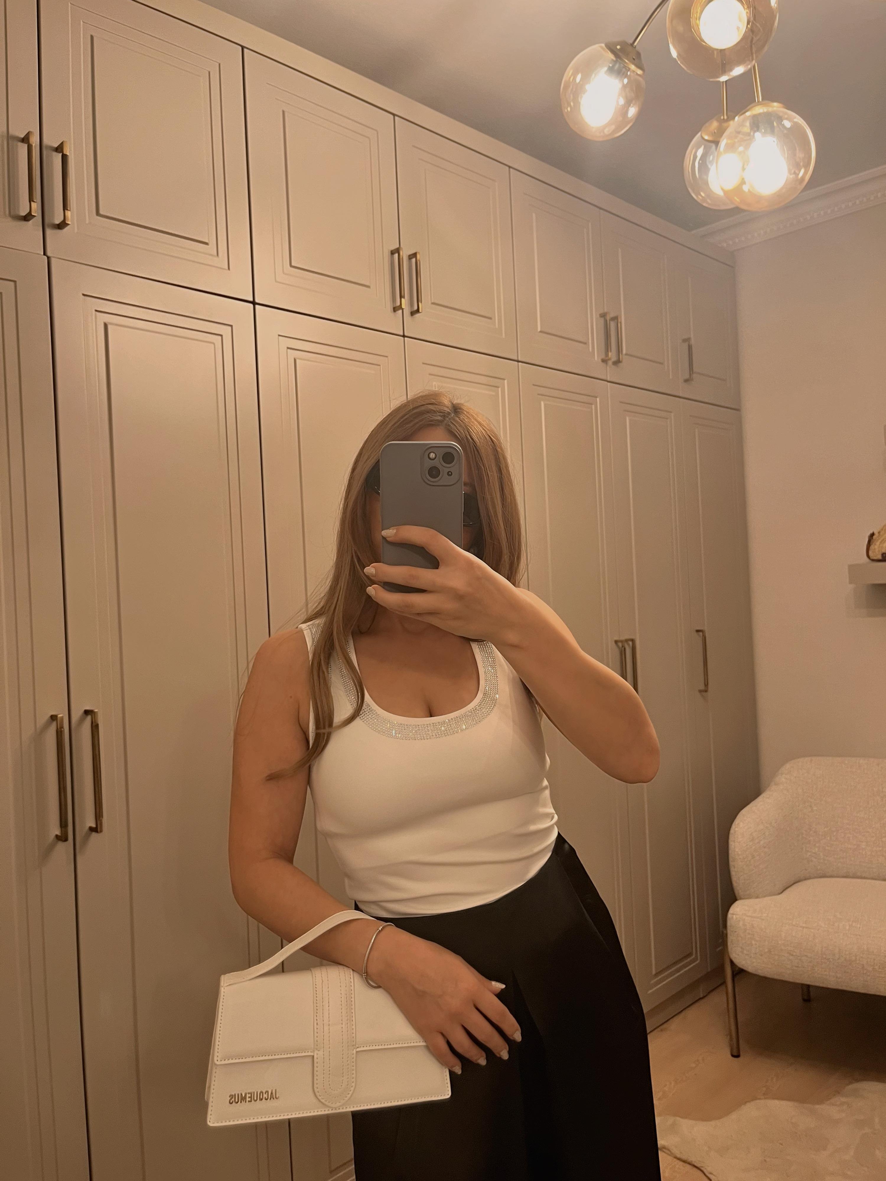 TAŞLI  EKRU ATLET