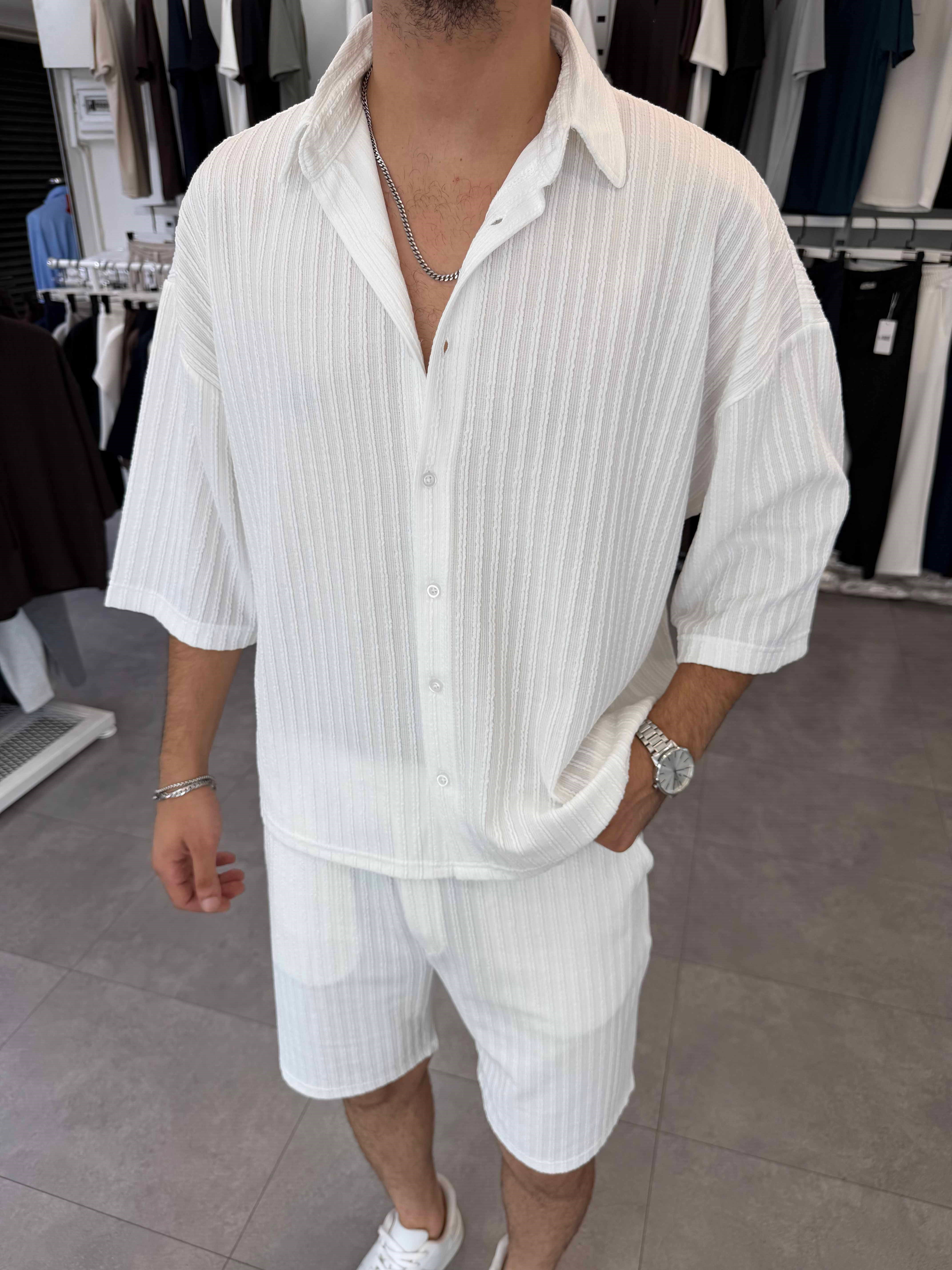 İthal Oversize Crop Kesim Şortlu Takım Beyaz
