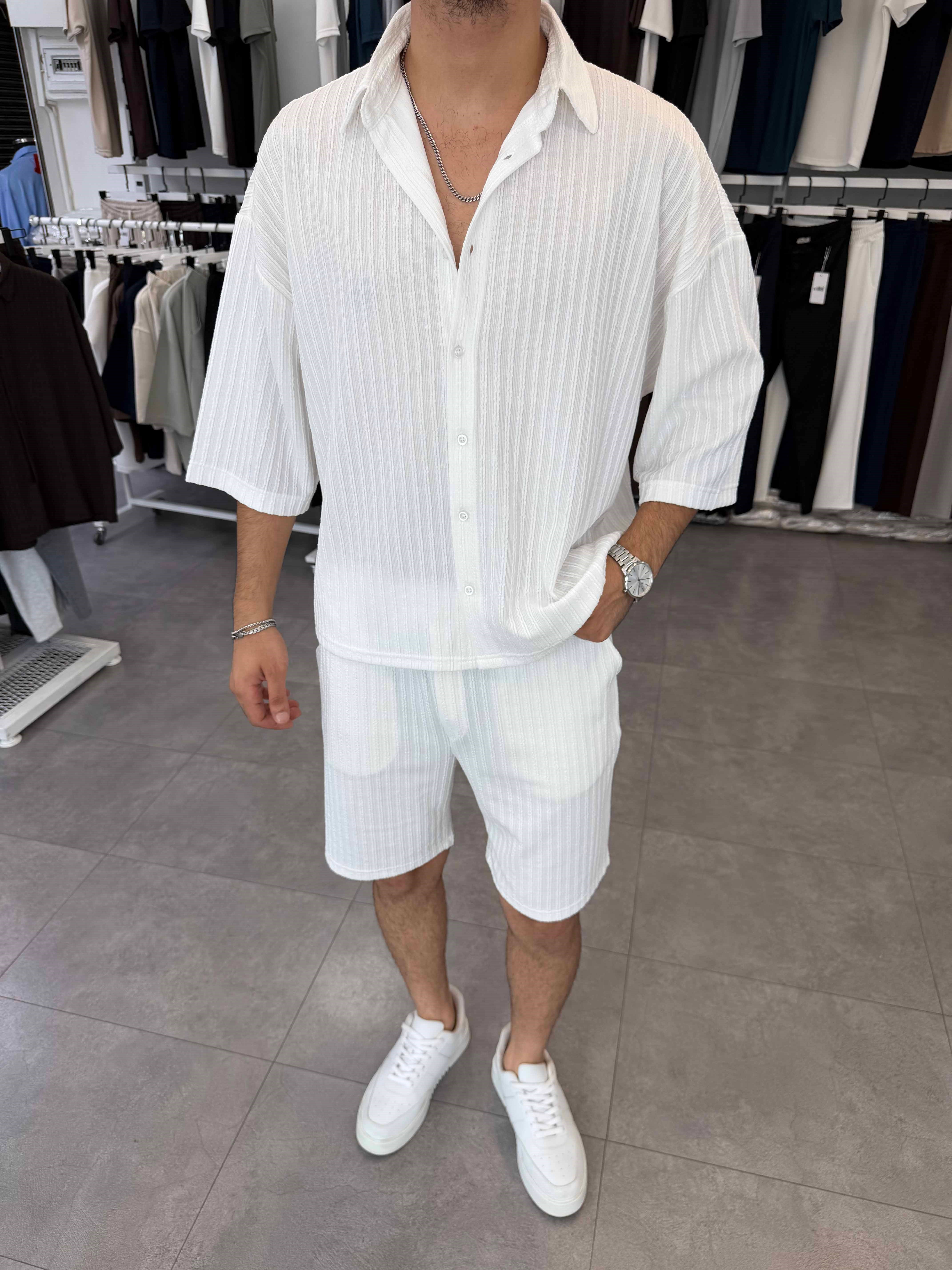 İthal Oversize Crop Kesim Şortlu Takım Beyaz