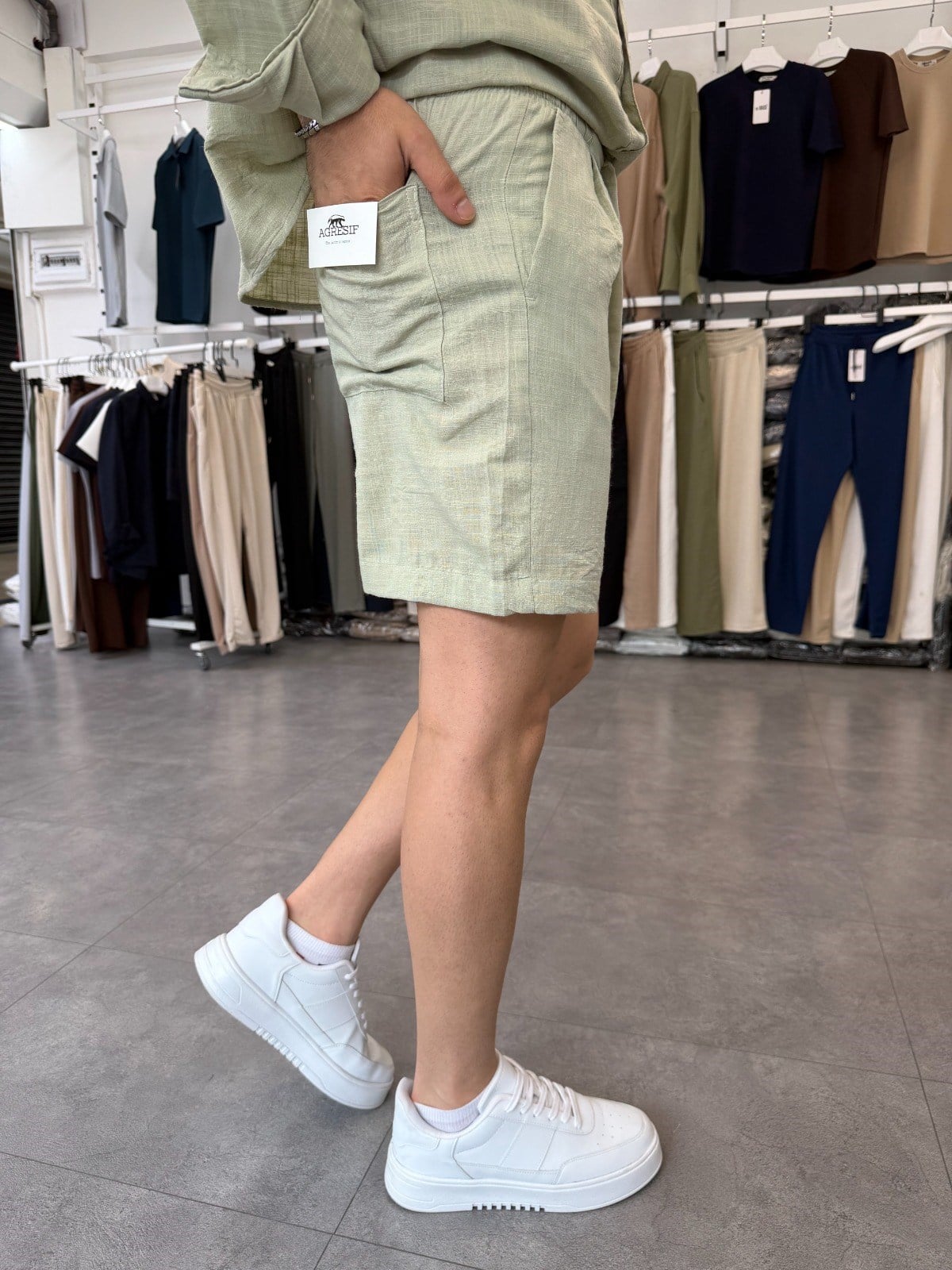 Pileli Beli Yarım Lastik Keten Şort Çağla Yeşili
