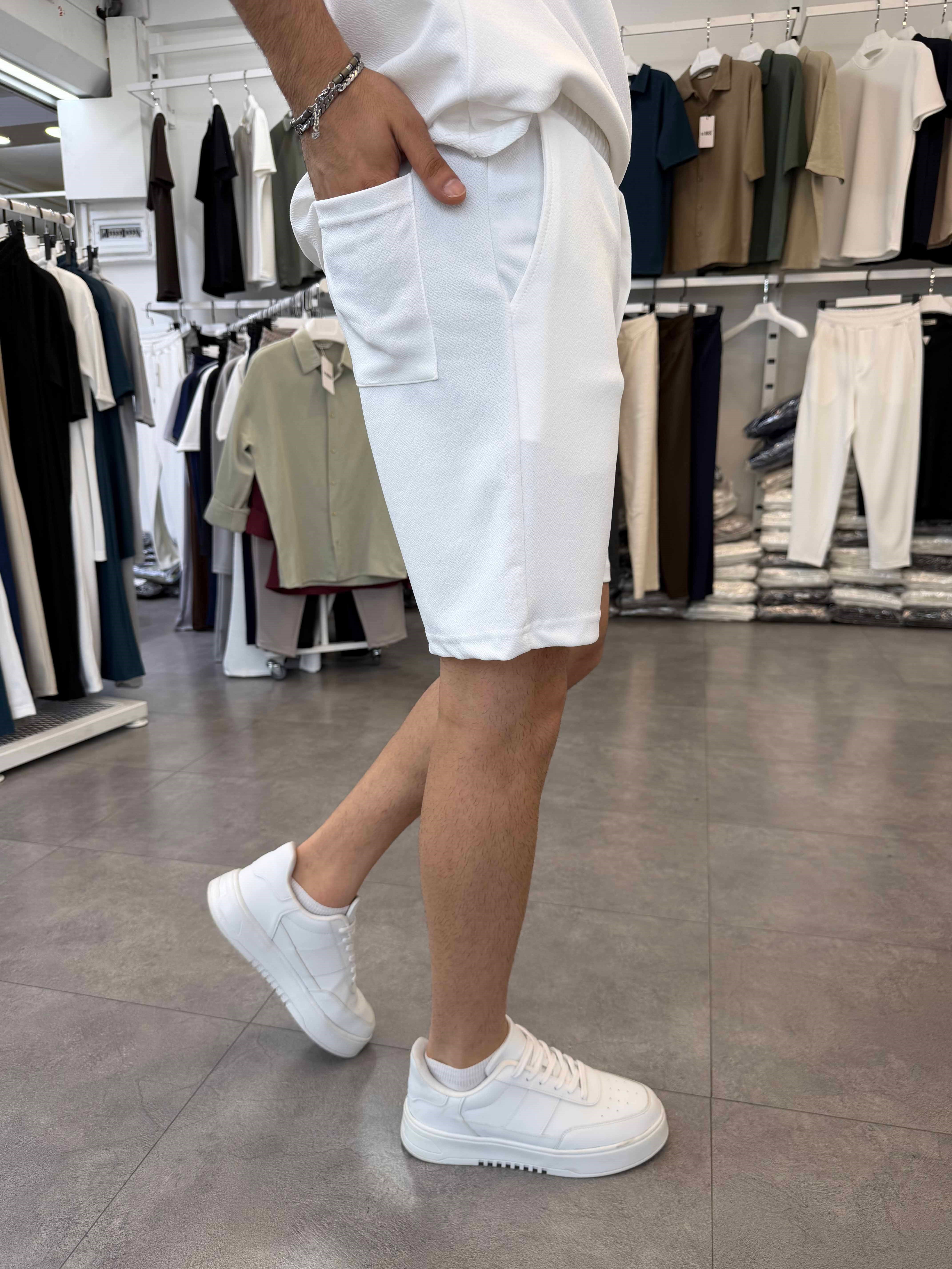 Sıfırkol Şortlu Oversize Takım Beyaz