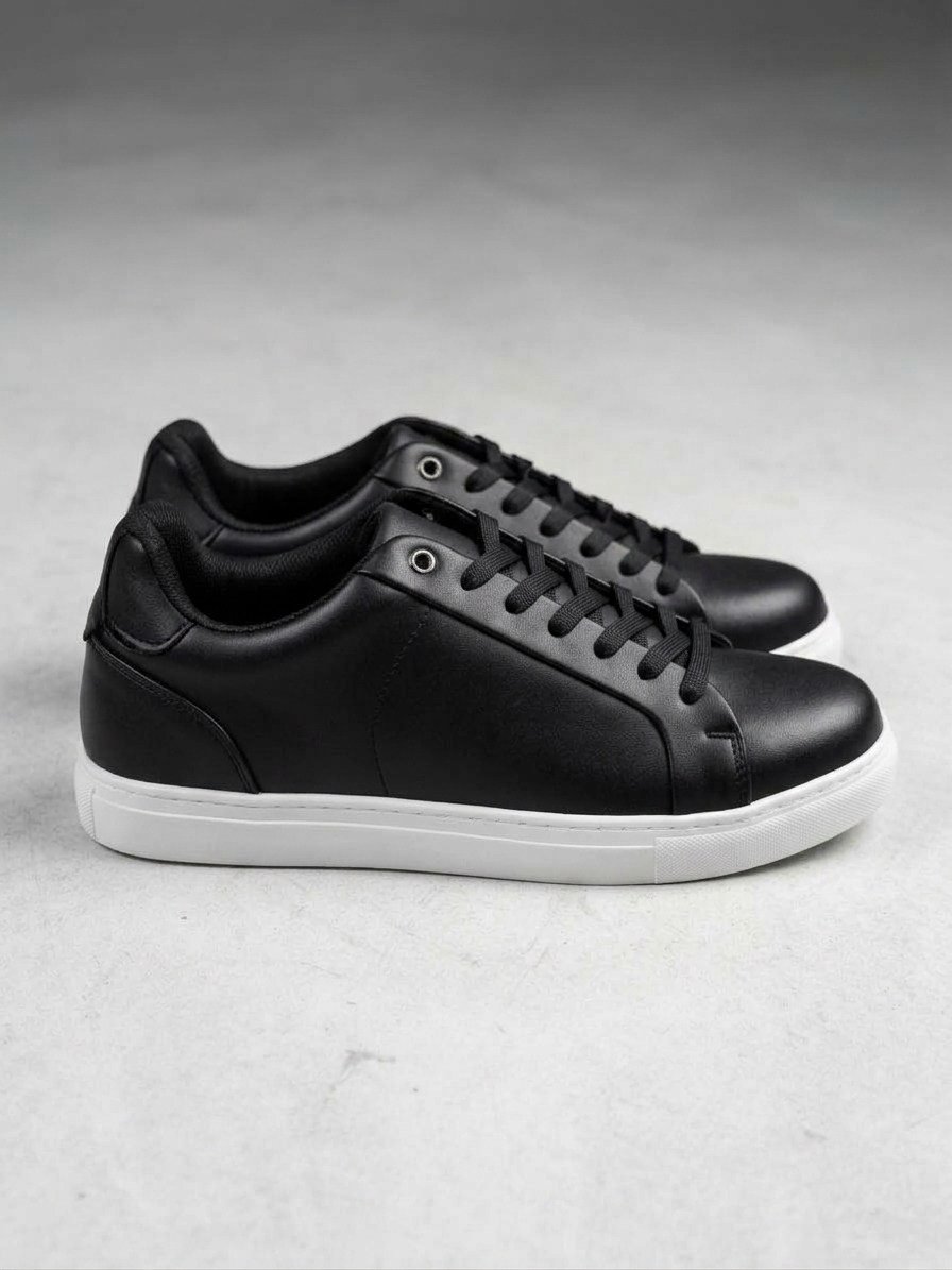Siyah Beyaz Tabanlı Deri Erkek Sneaker
