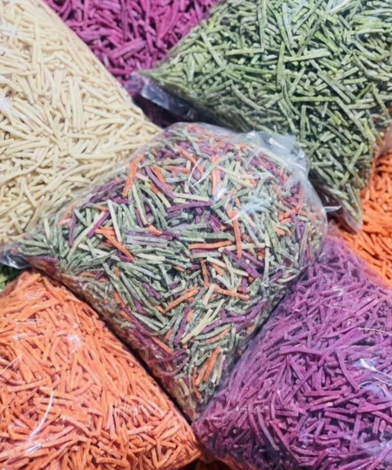 SEBZELİ ERİŞTE 1 KG