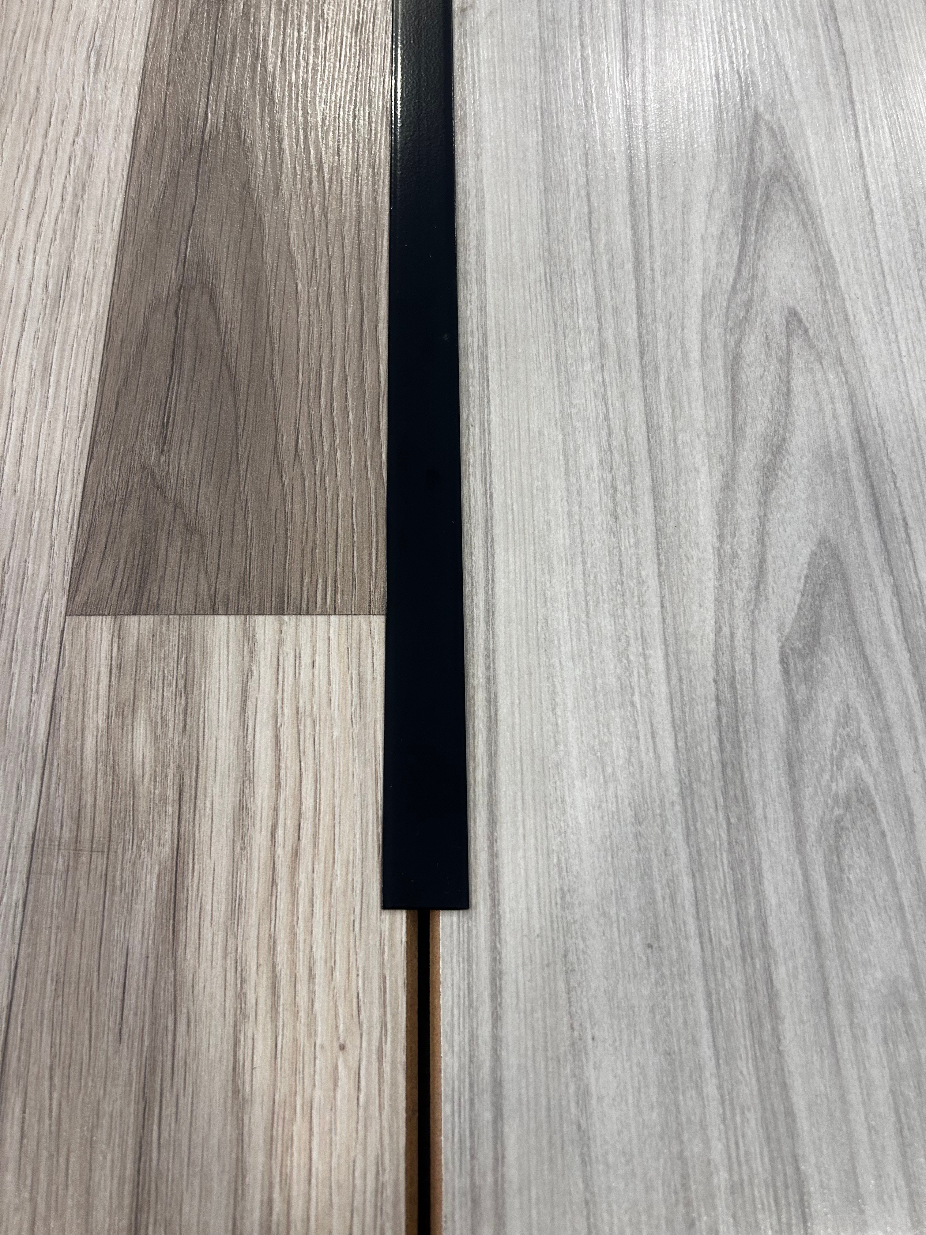  Parke Geçiş Siyah Alüminyum Kapı Eşiği T Profil 2.5 Mm 80 Cm 
