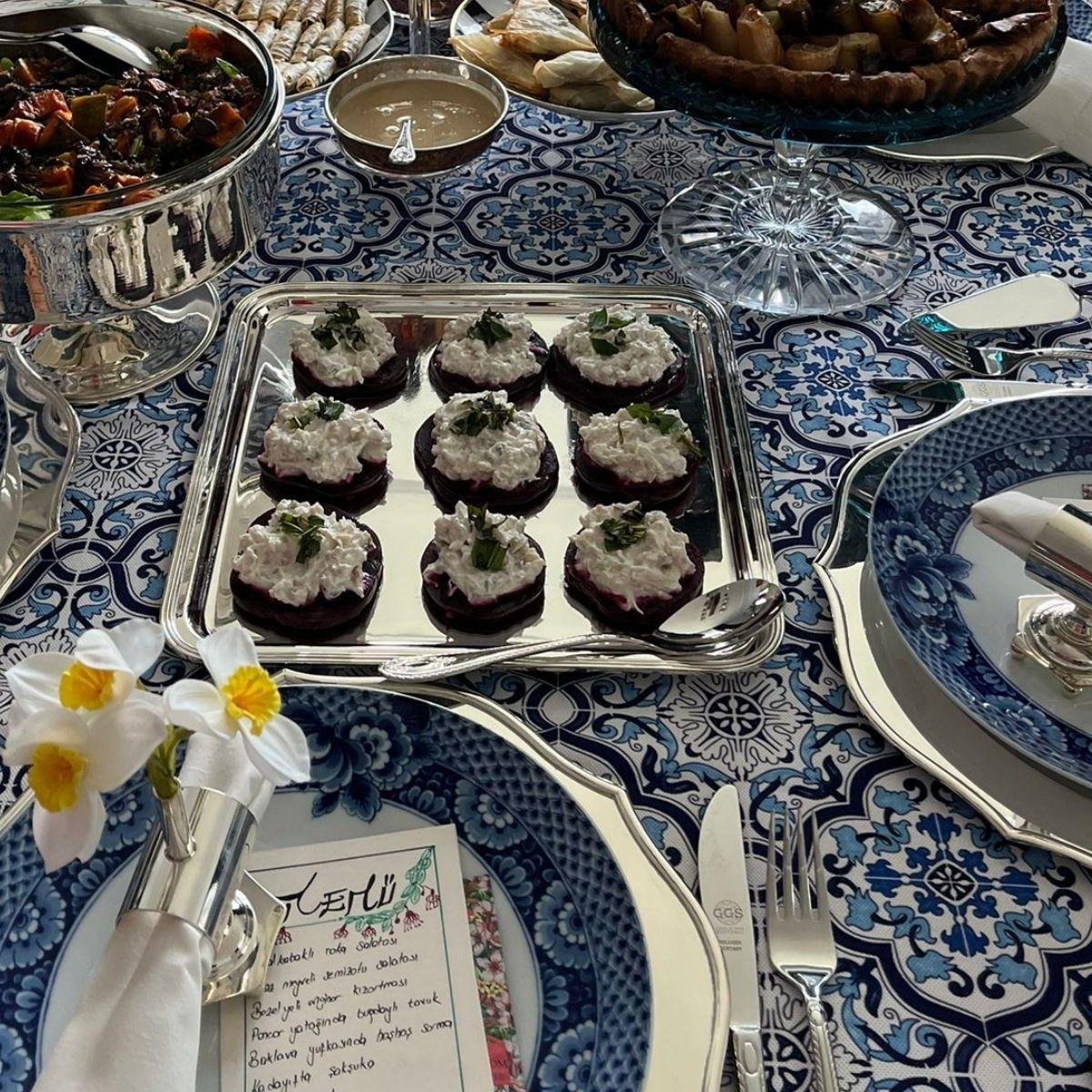 Hadar Kare Tepsi