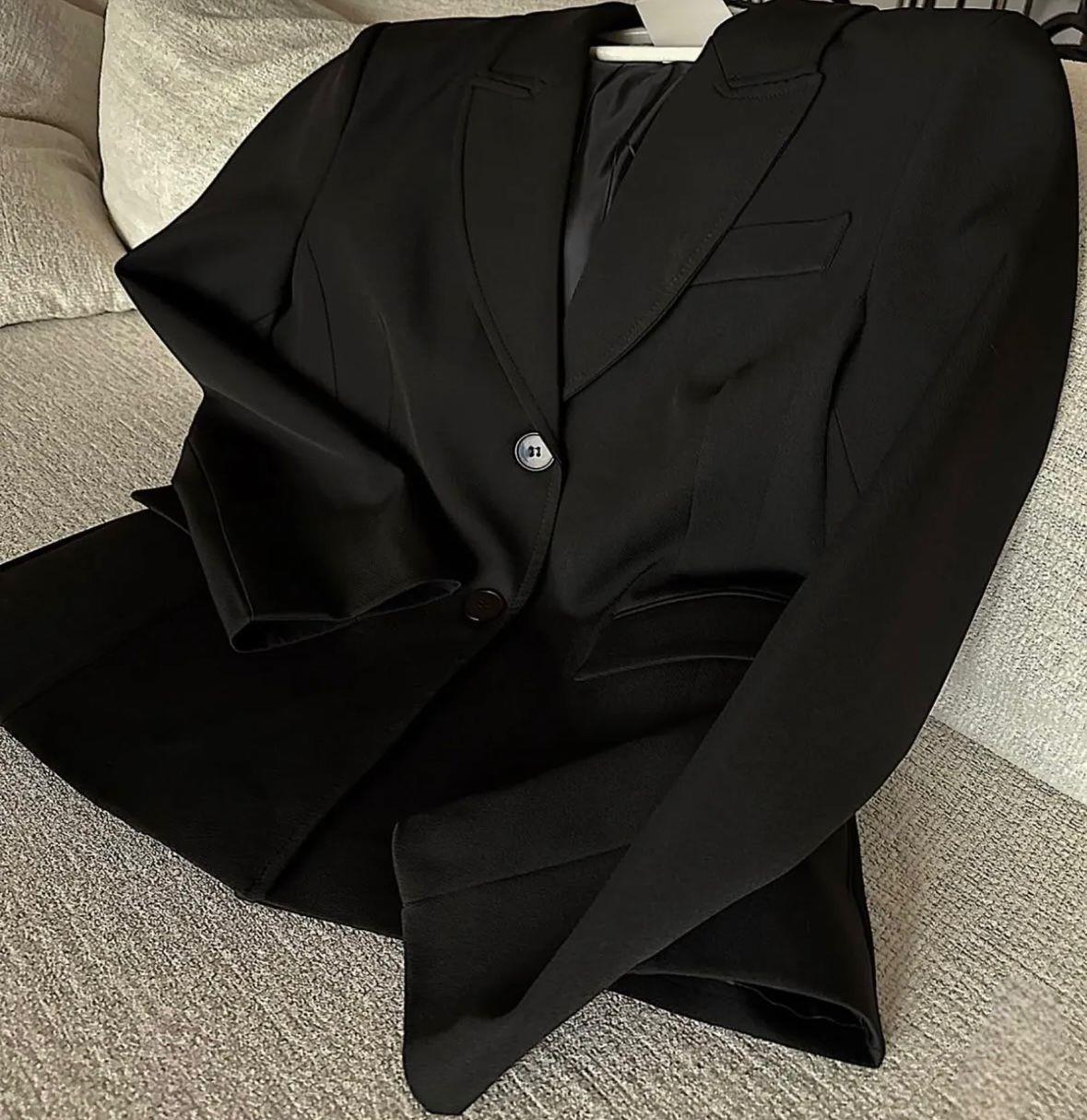 Siyah Bele Oturan Blazer Ceket 