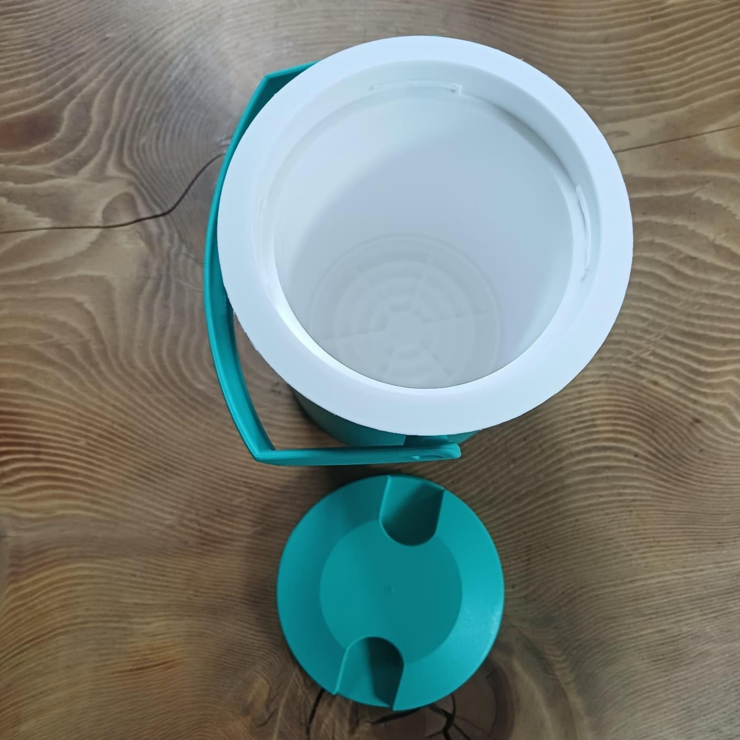 1  Lt Buz Kovası (1009 Freezer) 