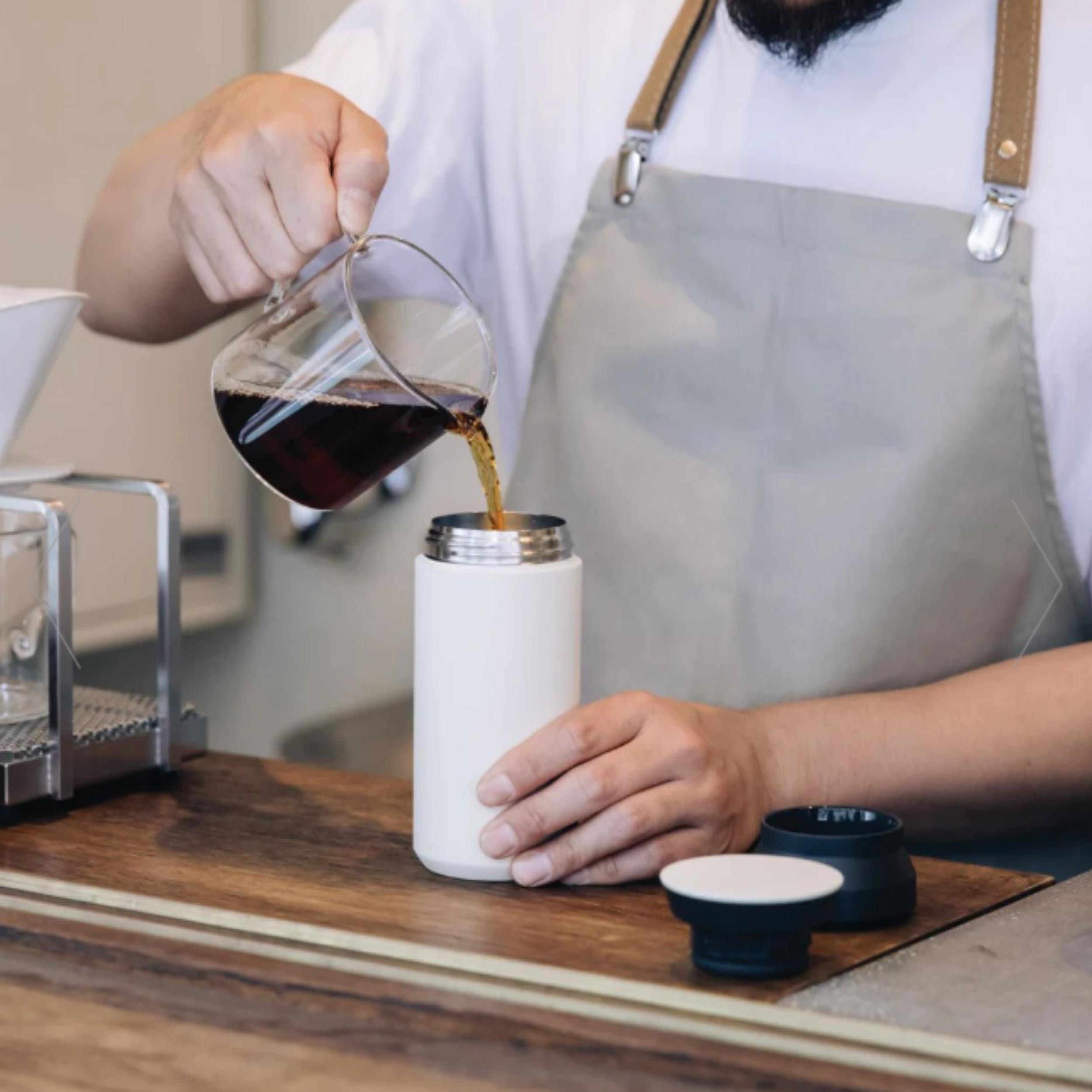 Paslanmaz Çelik Bardak Mug Termos 350 ml  Çift Katmanlı, Sızdırmaz Kapaklı