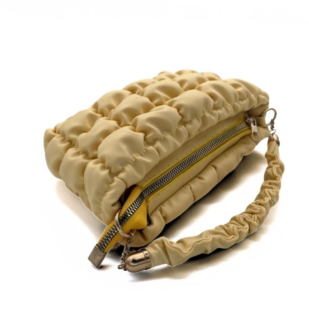 Pofuduk Sarı Zincir Askılı Kadın Çanta