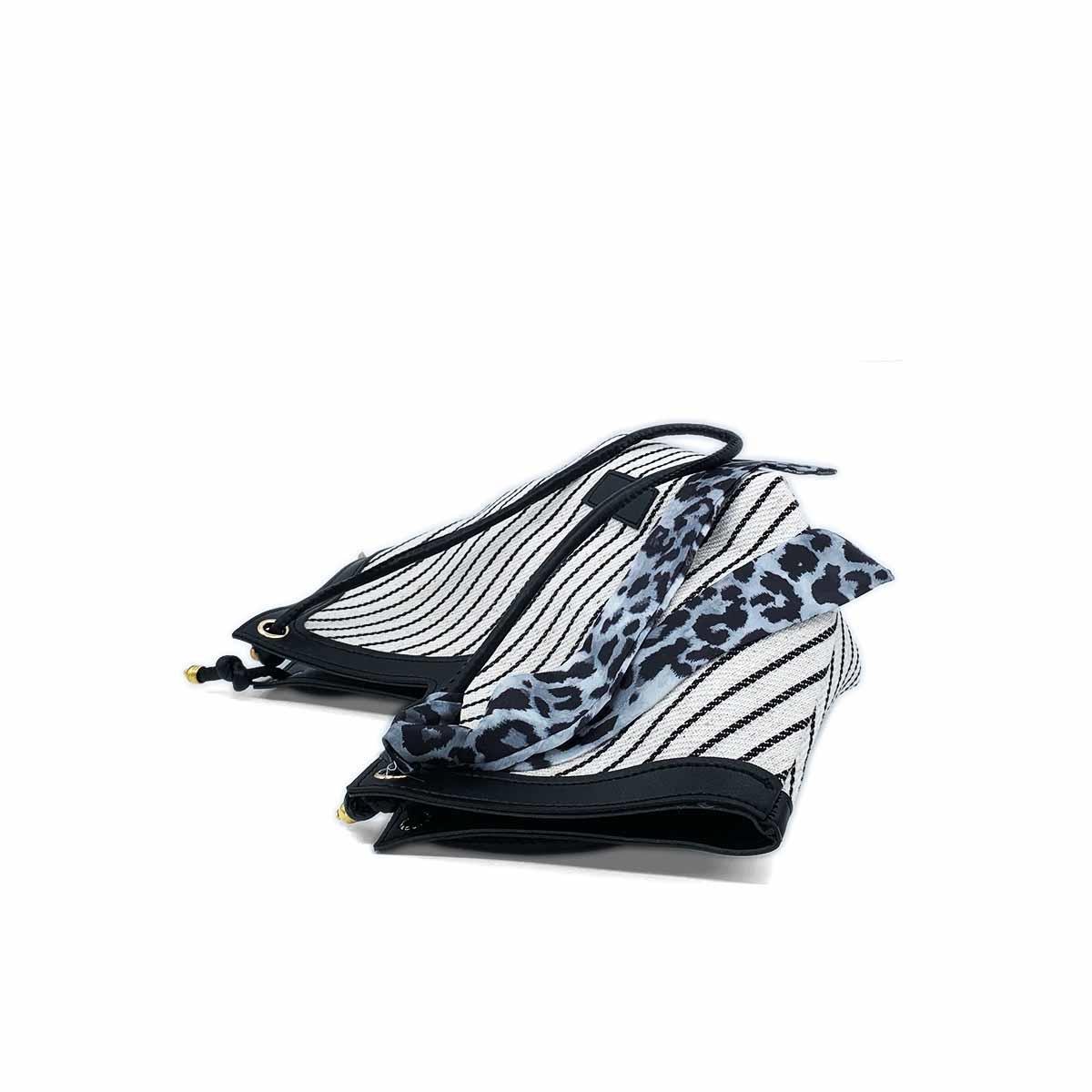 V Model Siyah Beyaz Omuz Çantası