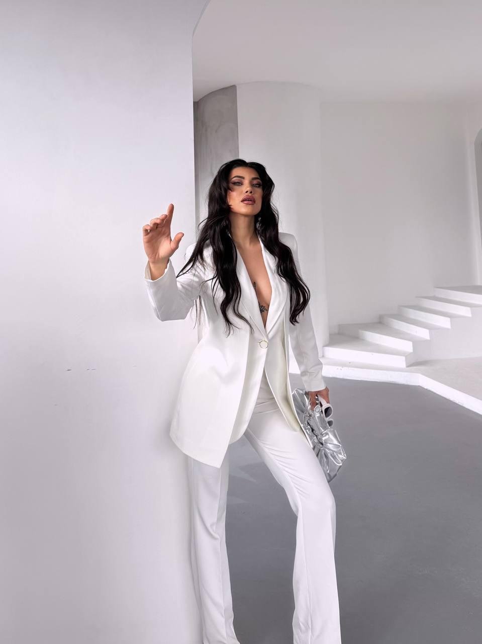 Beyaz Çift Kuşak Görünümlü Blazer Takım