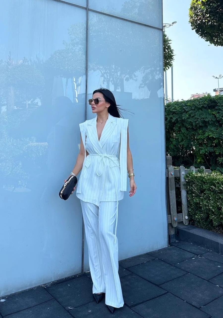 Beyaz Çizgili Bağlamalı Yelek Pantolon Blazer Takım
