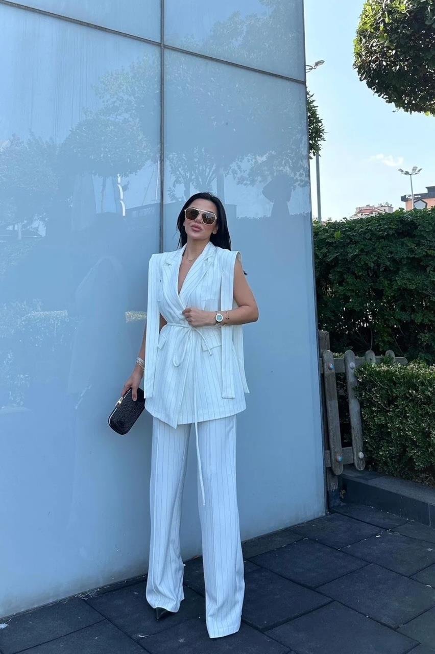 Beyaz Çizgili Bağlamalı Yelek Pantolon Blazer Takım