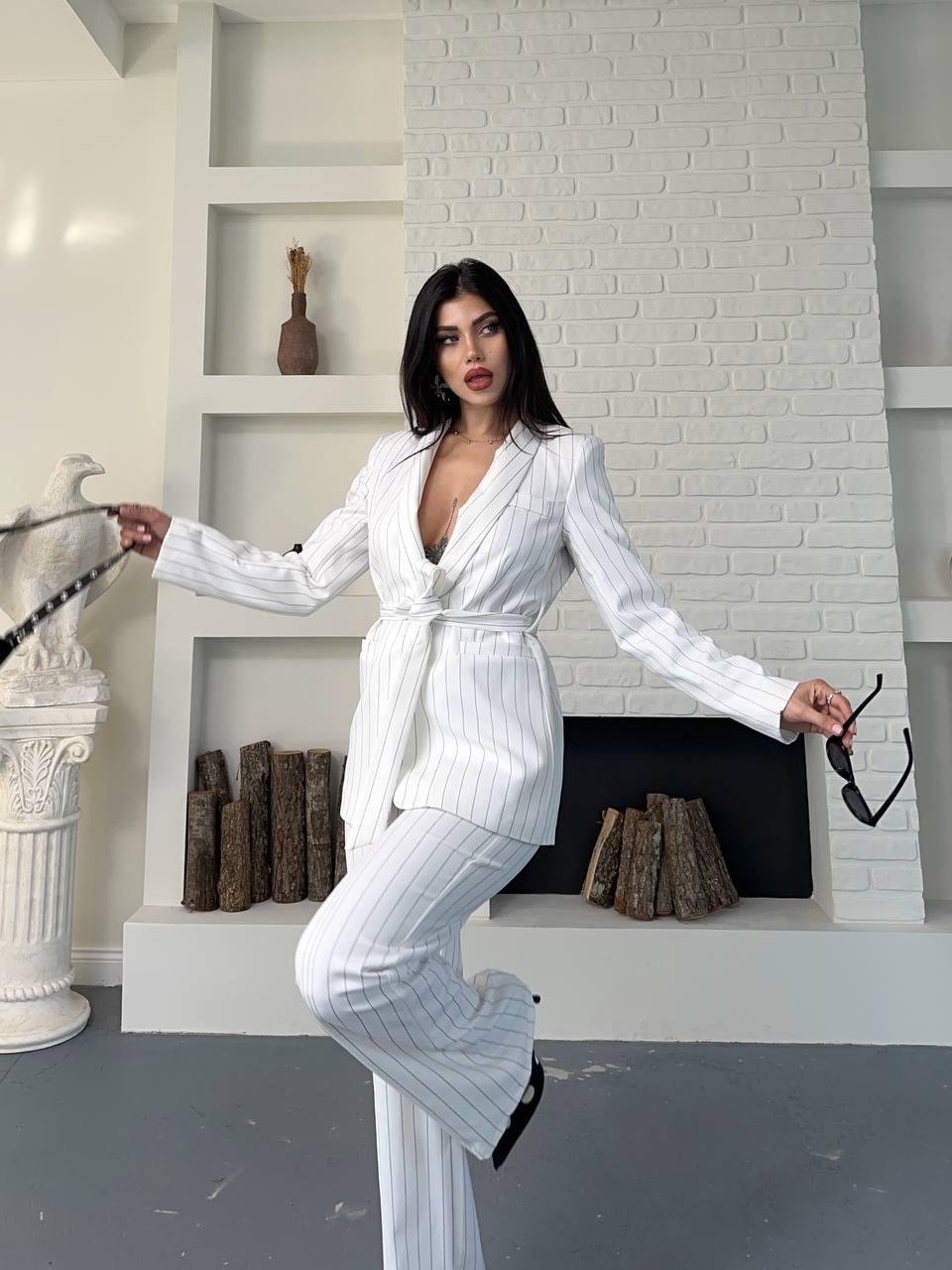 Beyaz-Çizgili Kuşaklı Bağlamalı Ceket Pantolon Blazer Takım