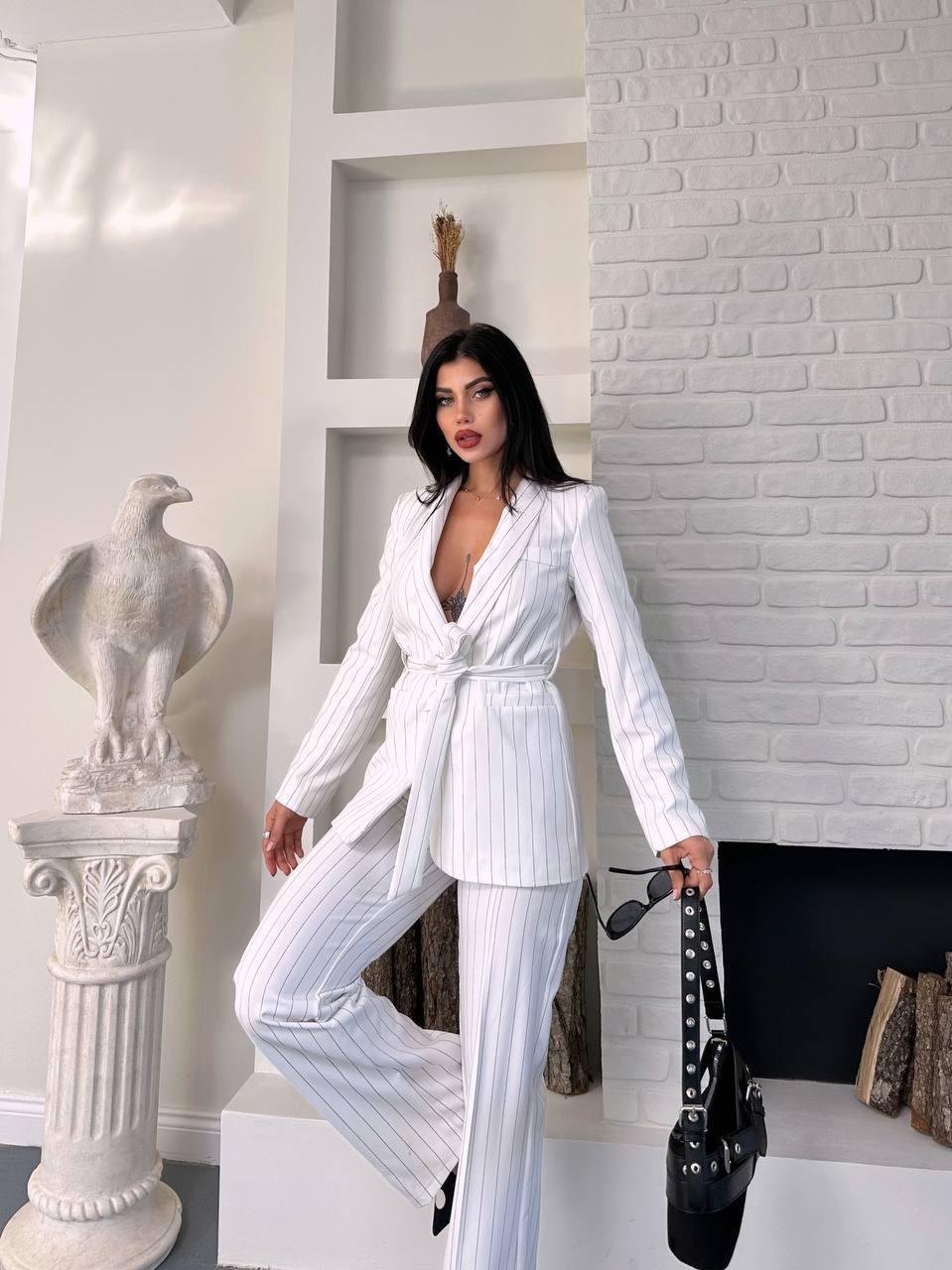 Beyaz-Çizgili Kuşaklı Bağlamalı Ceket Pantolon Blazer Takım