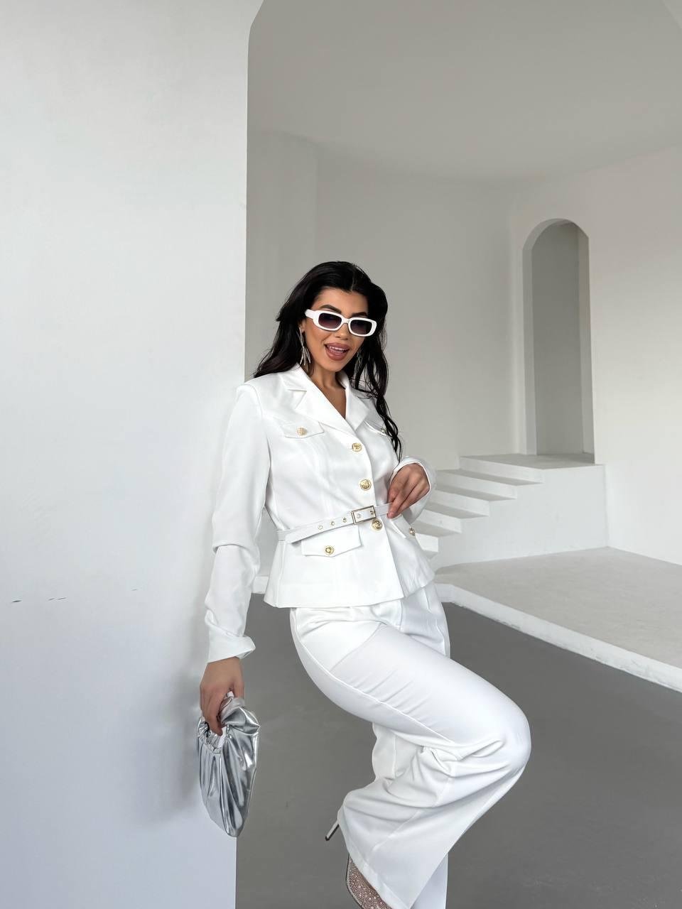 Beyaz Kemerli Ceket Pantolon Blazer Takım