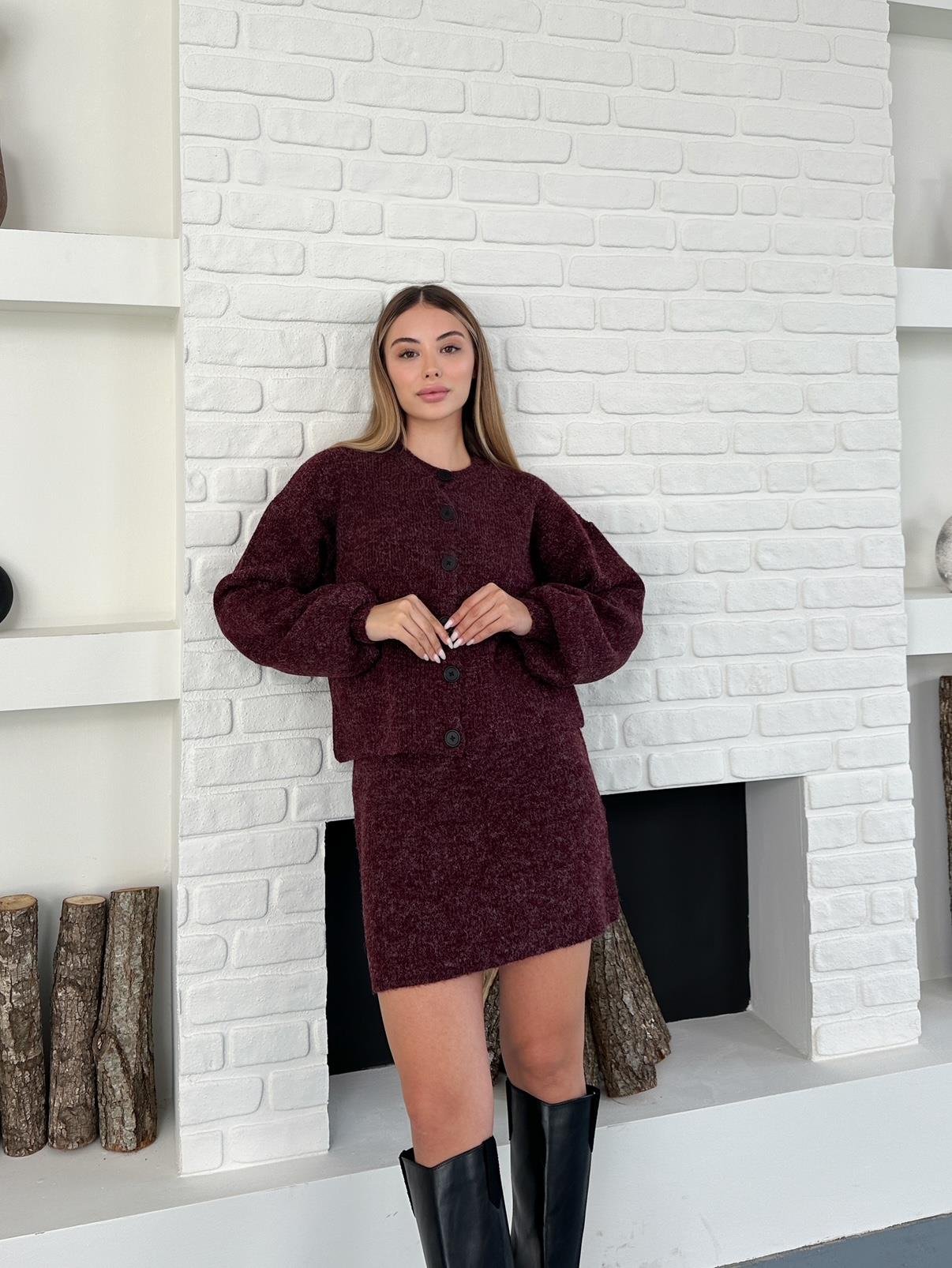 Bordo Düğmeli Bluz Etek Triko Takım