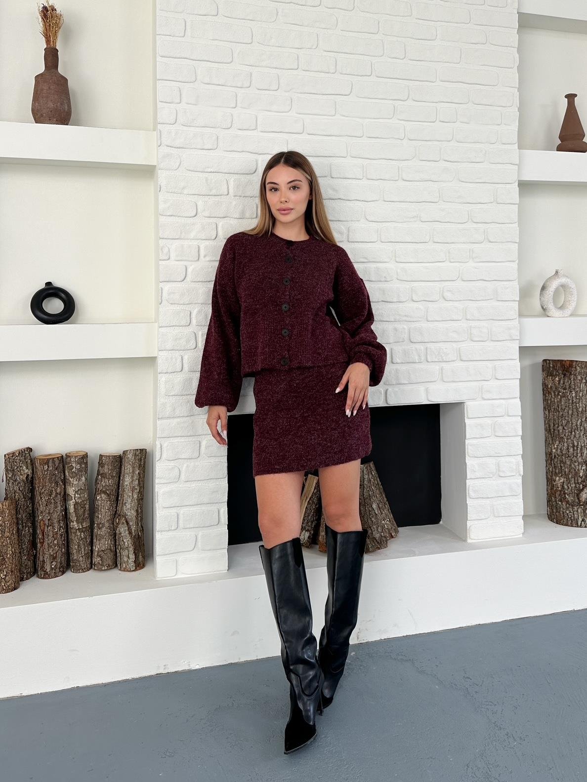 Bordo Düğmeli Bluz Etek Triko Takım