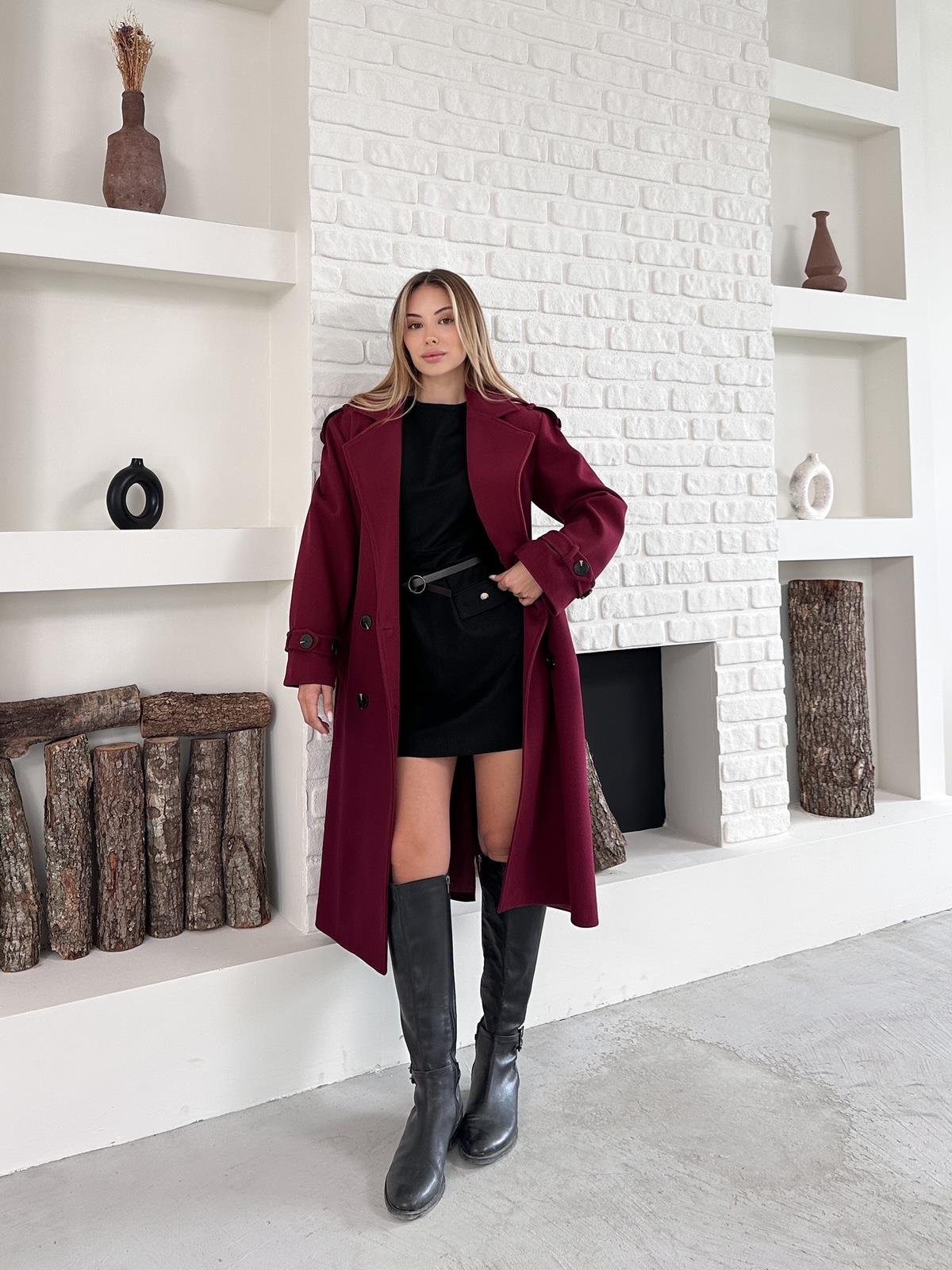 Bordo Kaşe Kolu Kemerli Düğmeli Kaban