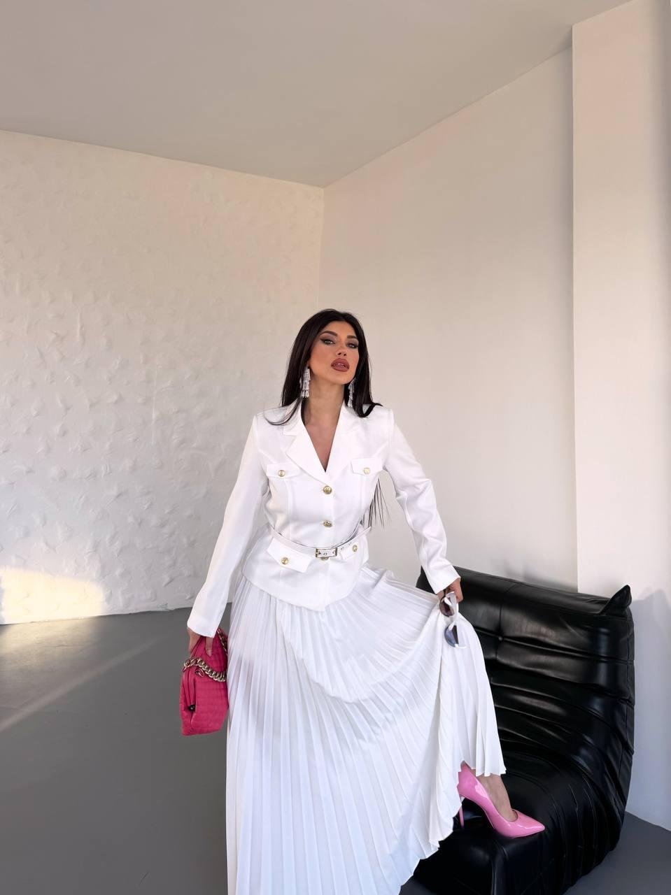 Ekru Kemerli Pilise Etekli Blazer Takım