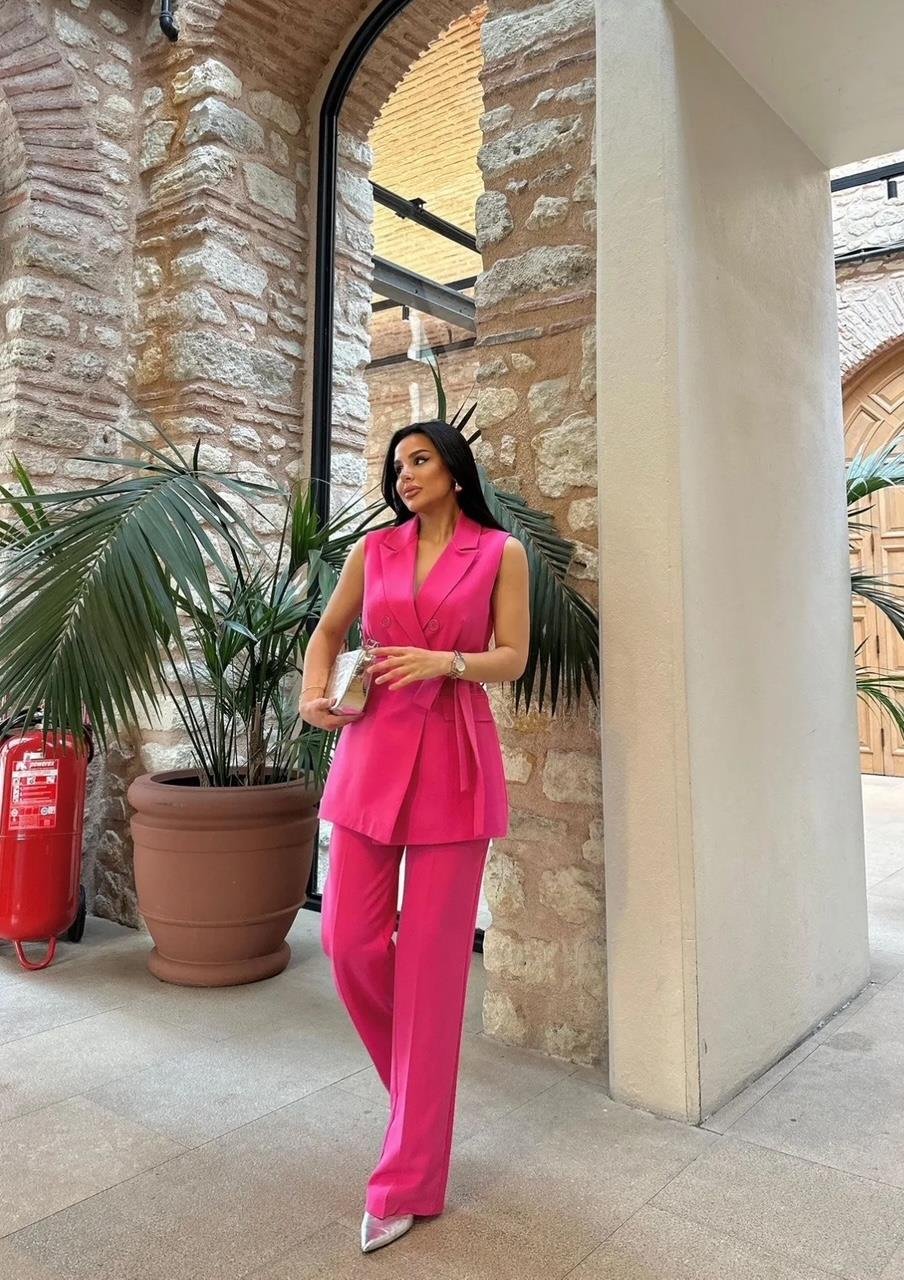 Fuşya Düğmeli Kuşaklı Yelek Pantolon Blazer Takım