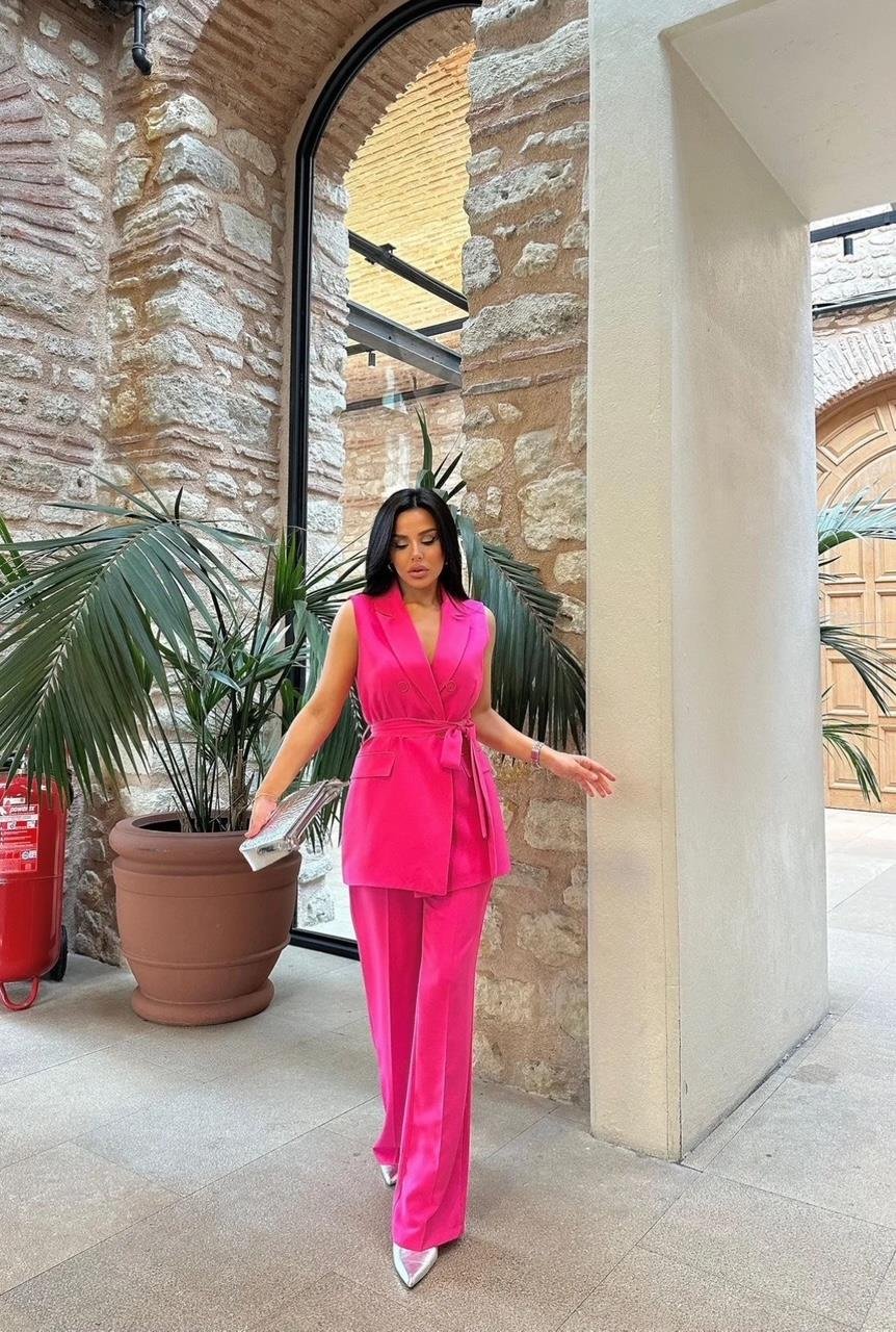 Fuşya Düğmeli Kuşaklı Yelek Pantolon Blazer Takım