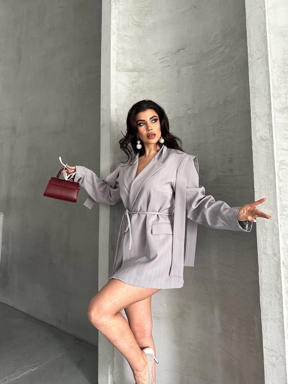Gri Çizgili Bağlamalı Oversize Blazer Ceket