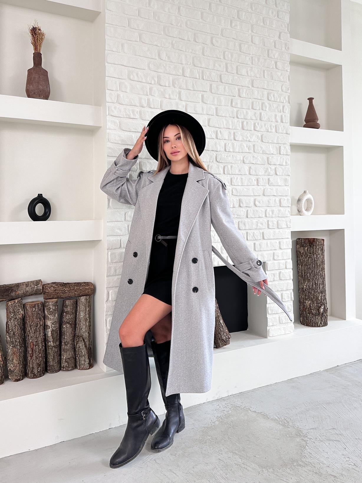 Gri Kaşe Kolu Kemerli Düğmeli Kaban