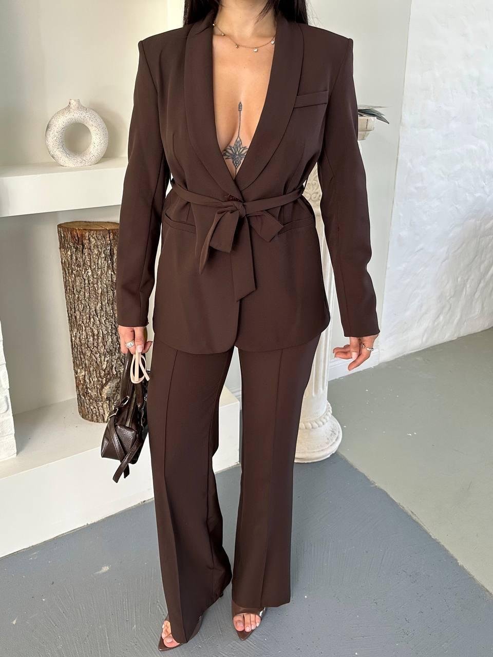 Kahverengi Kuşaklı Bağlamalı Ceket Pantolon Blazer Takım