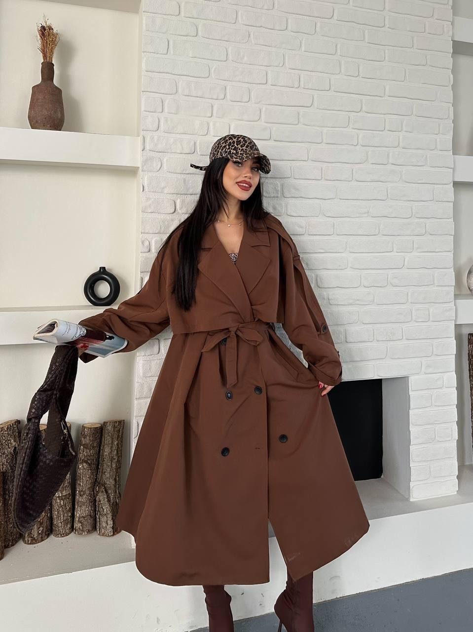 Kahverengi Pelerinli Düğmeli Kuşaklı Maxi Trençkot