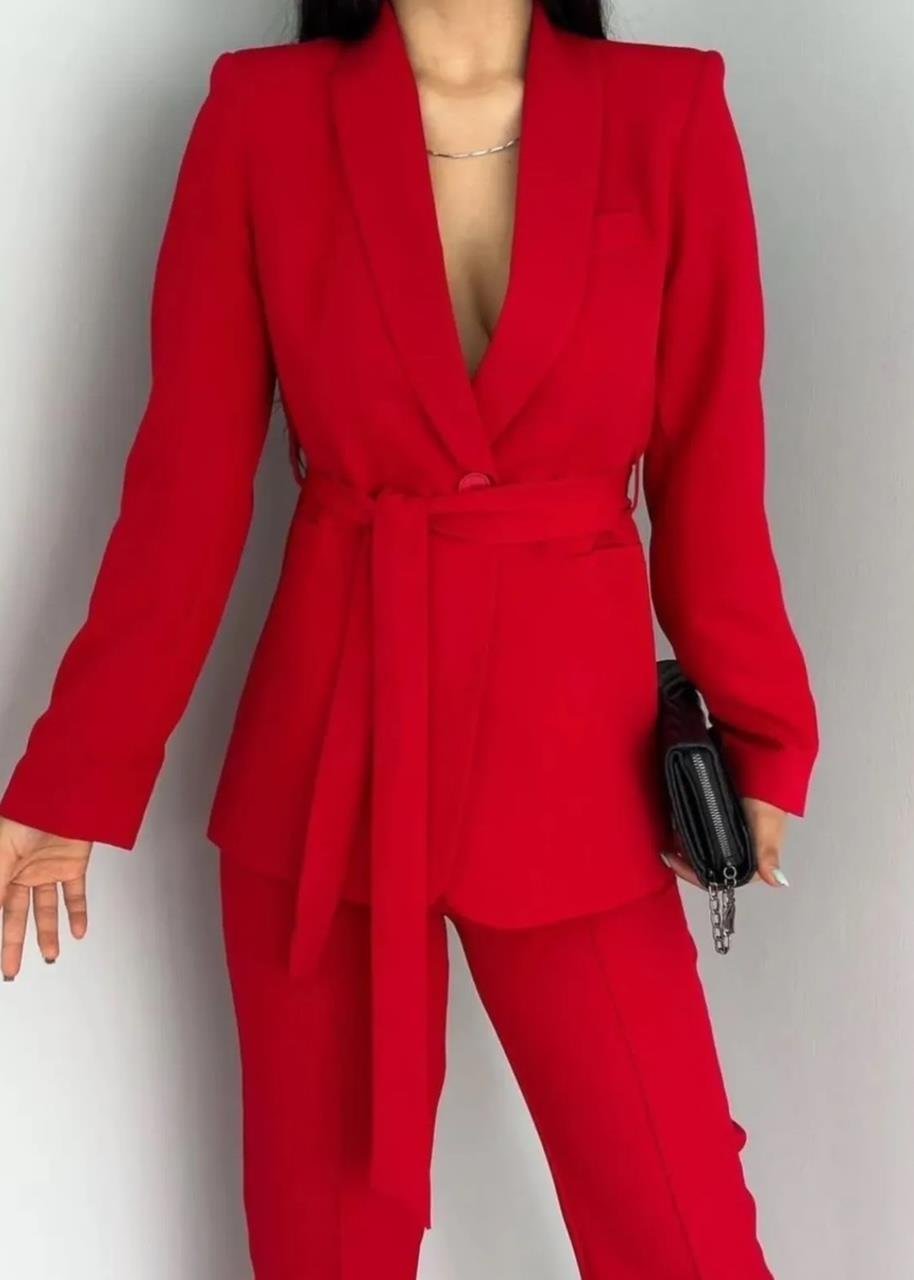 Kırmızı Kuşaklı Blazer Takım