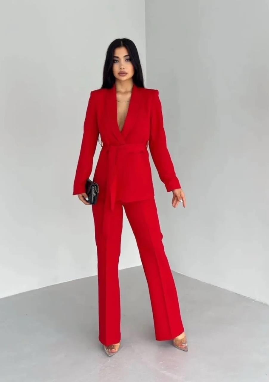 Kırmızı Kuşaklı Blazer Takım