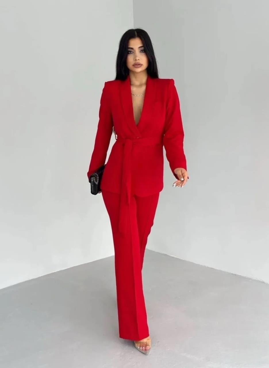 Kırmızı Kuşaklı Blazer Takım