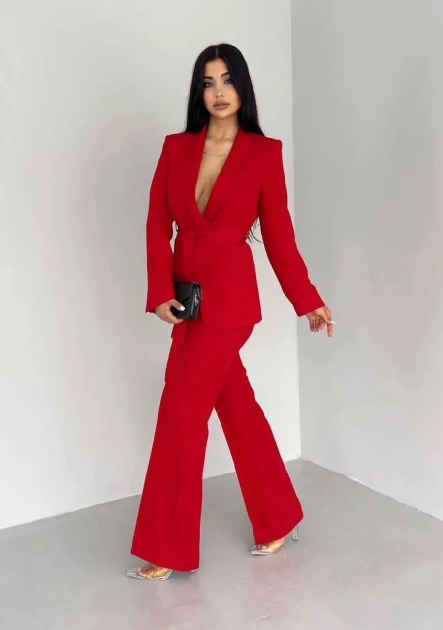 Kırmızı Kuşaklı Blazer Takım