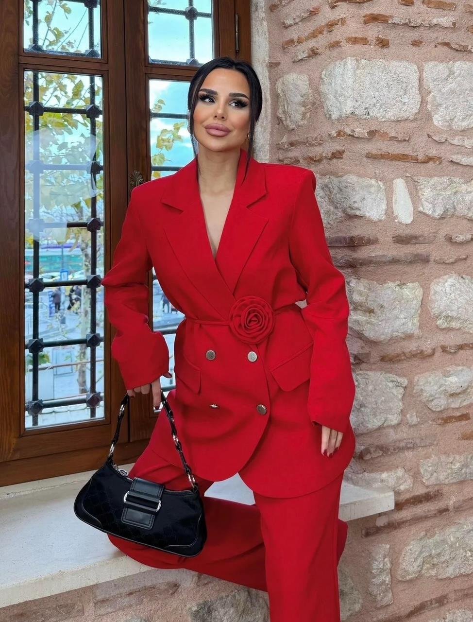 Kırmızı Roses Güllü Blazer Takım