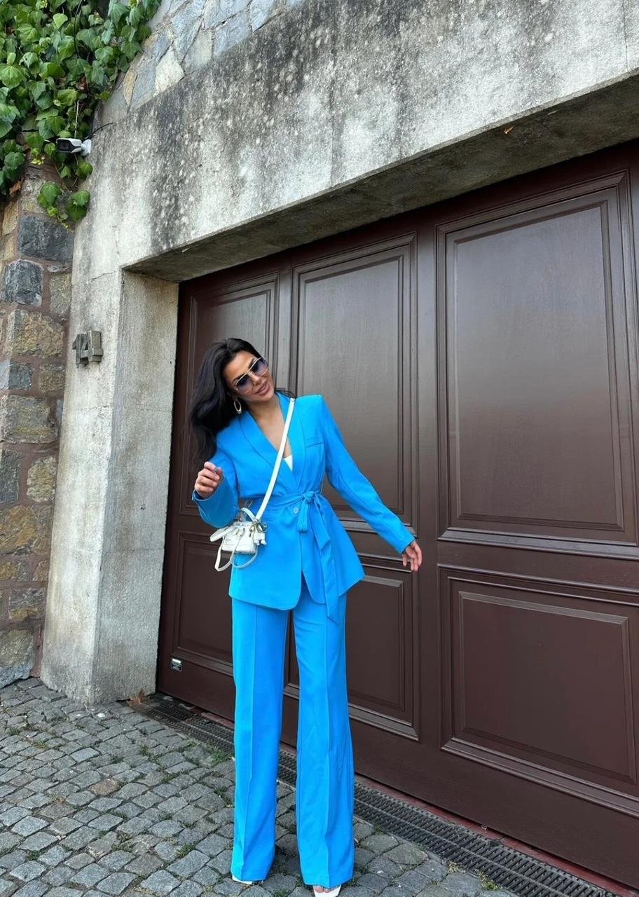 Koyu Mavi Kuşaklı Blazer Takım